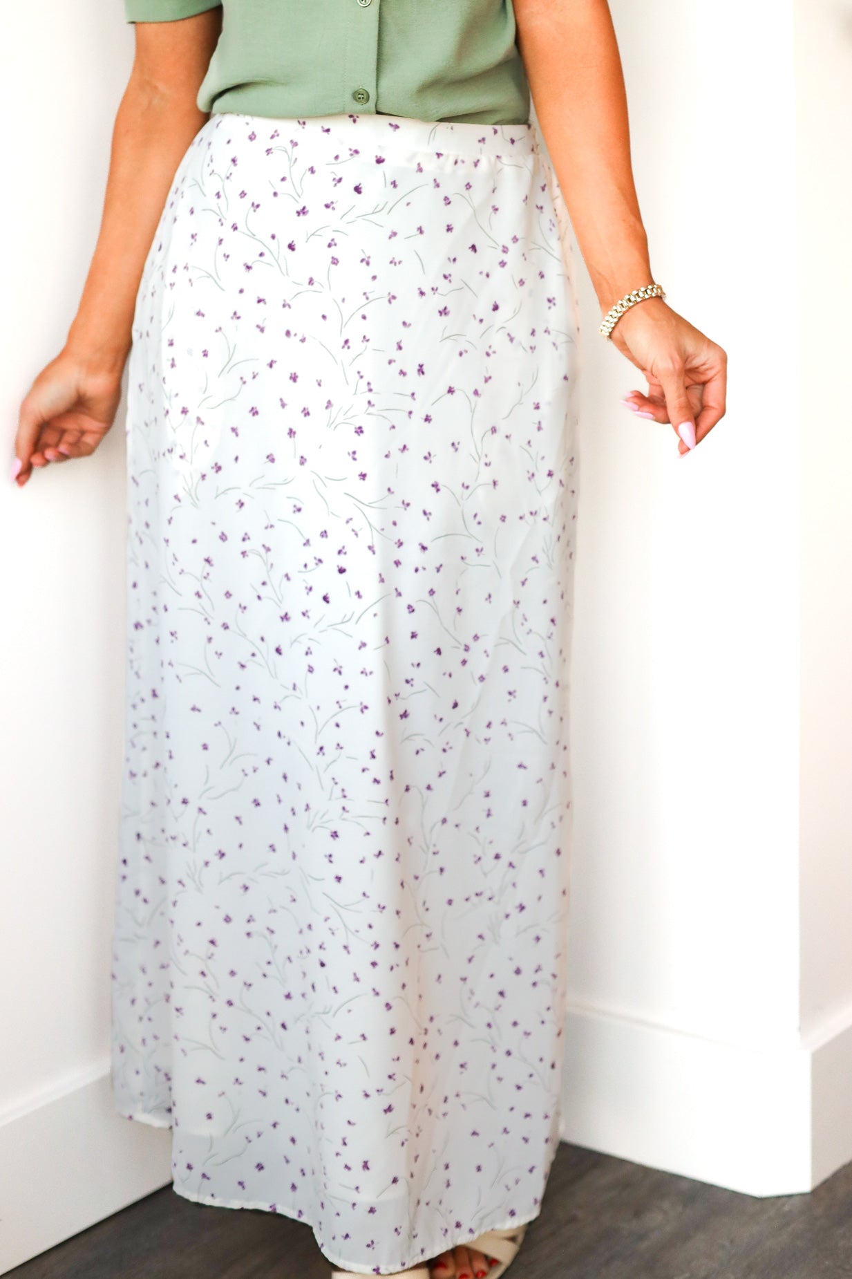 All The Beauty Sheath Skirt