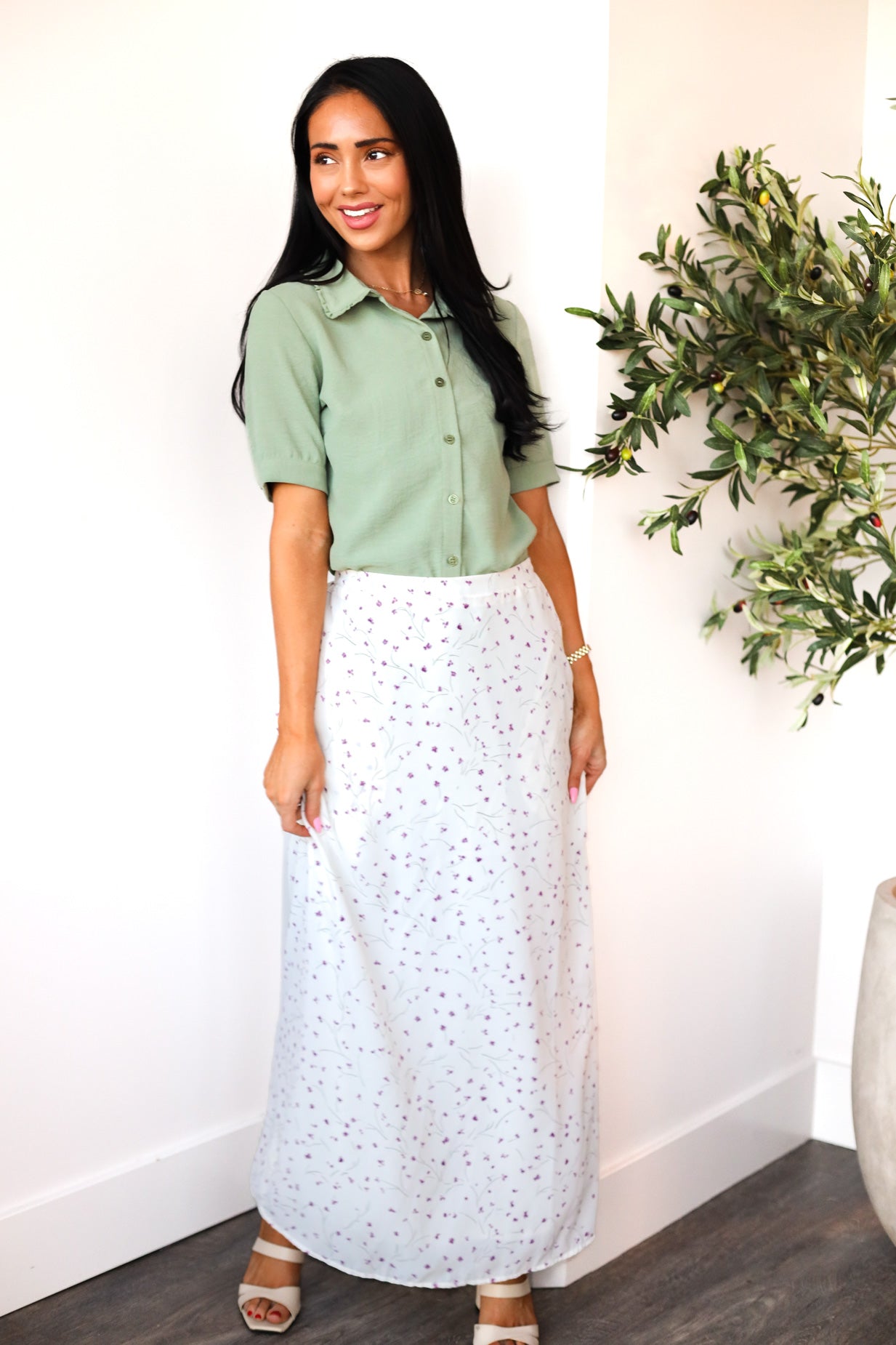 All The Beauty Sheath Skirt