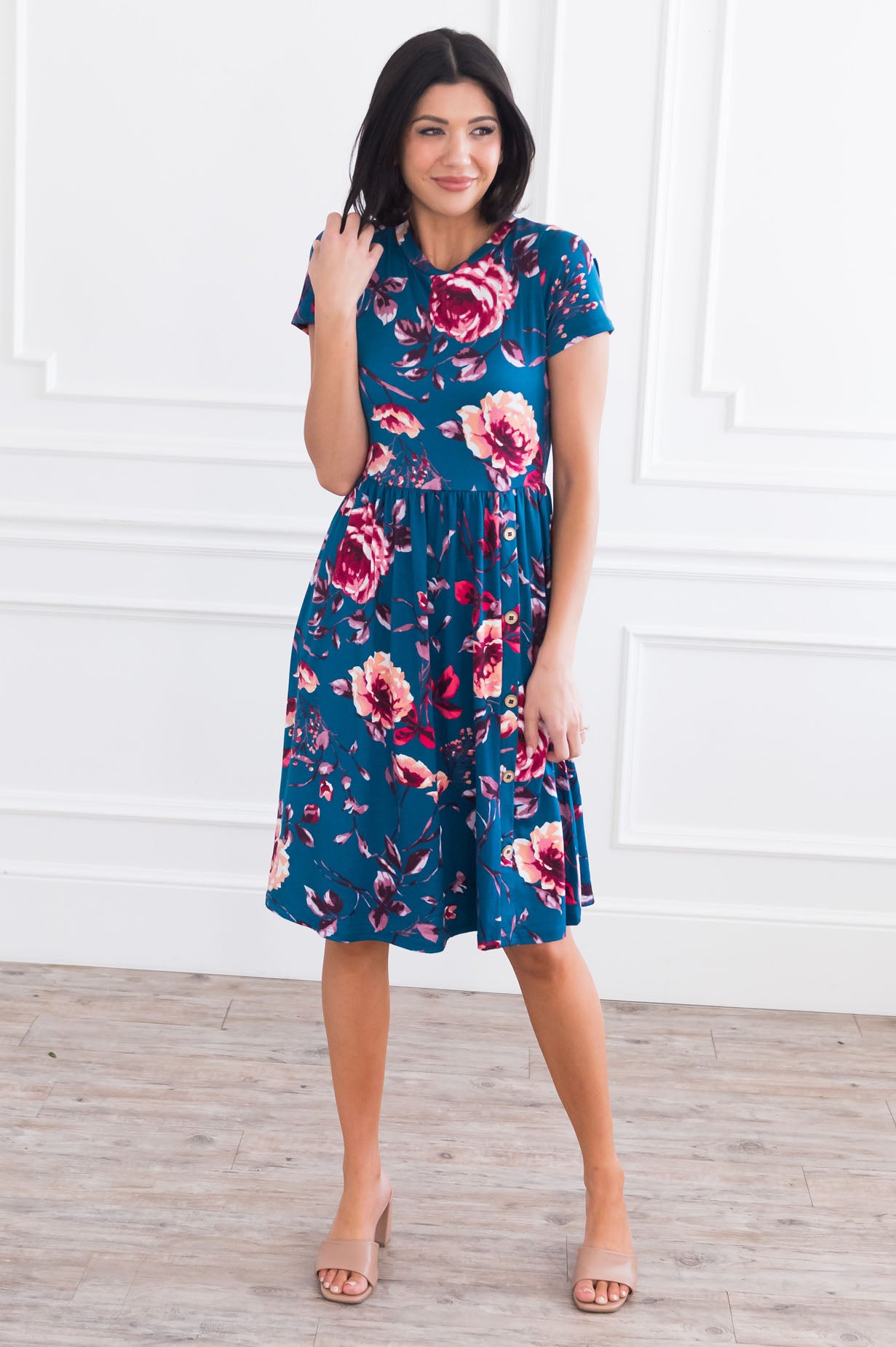 The Lindy NeeSee's Dresses