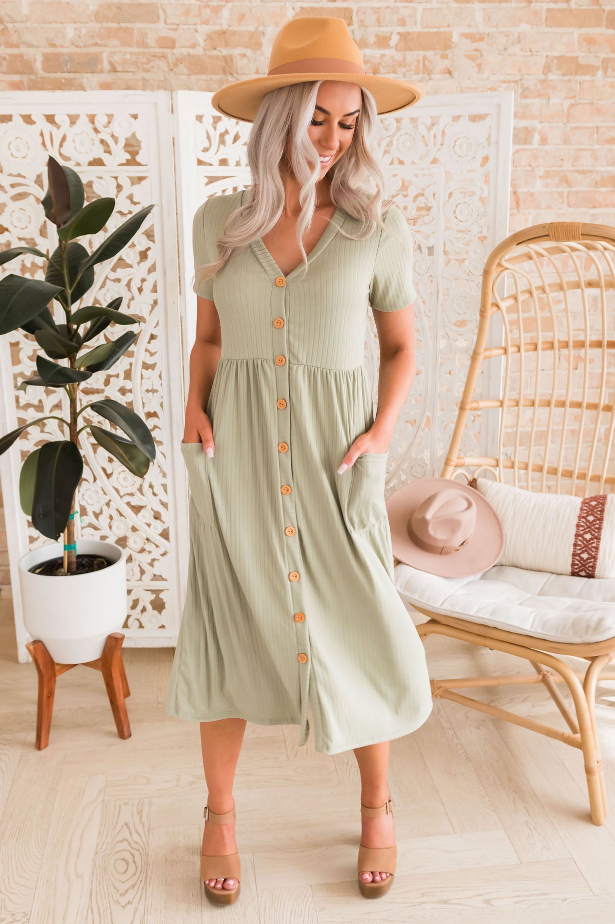 The Melia NeeSee's Dresses