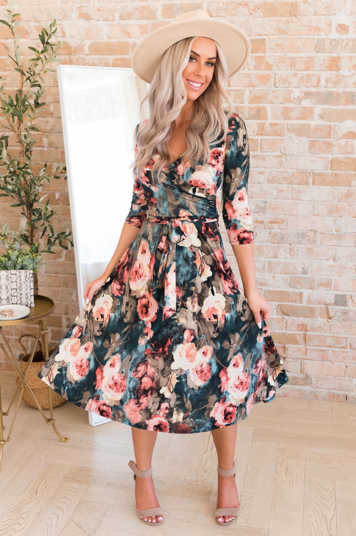 The Jonna NeeSee's Dresses