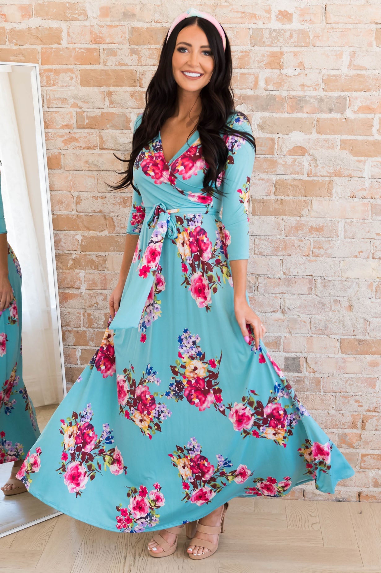 The Crystal 2076 *VERIFY COLOR* NeeSee's Dresses