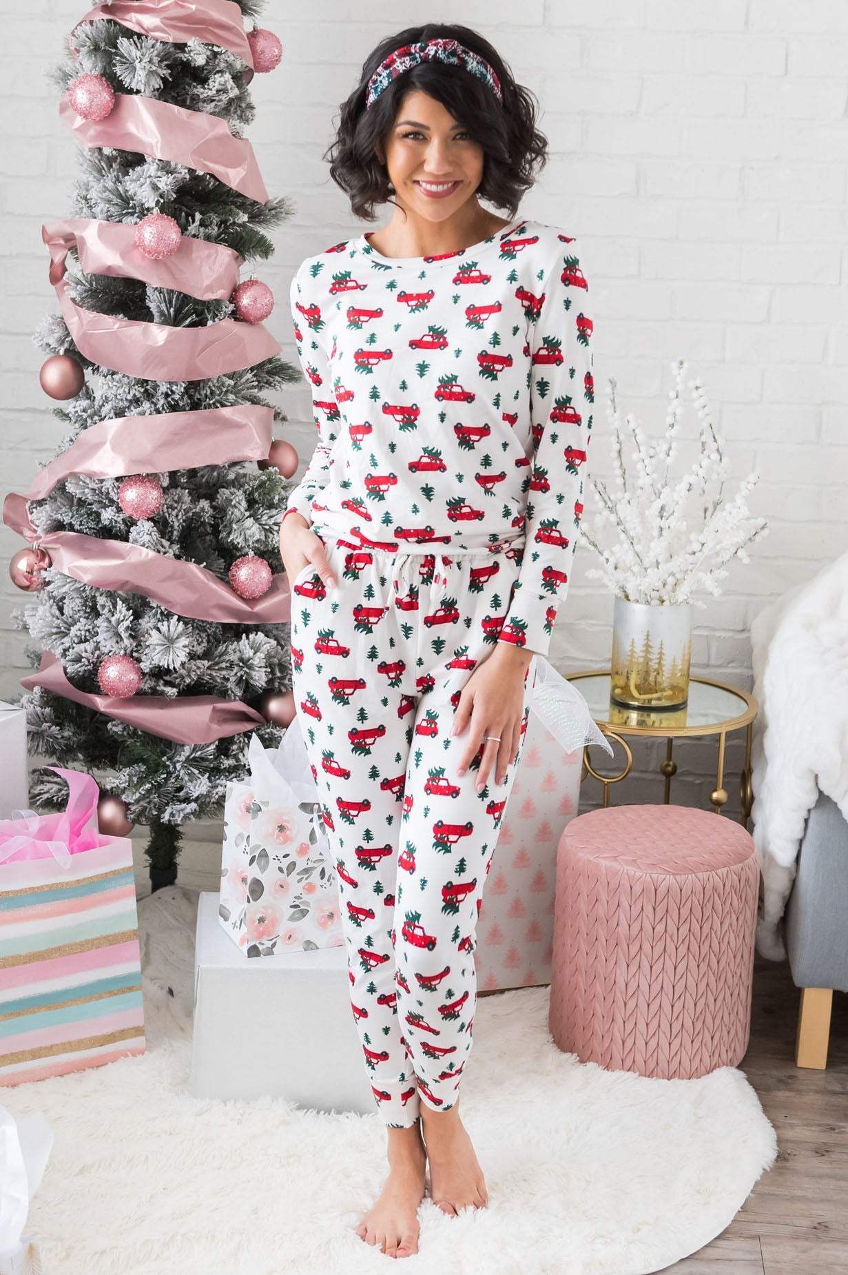 Antique Christmas Modest Lounge Set Tops vendor-unknown