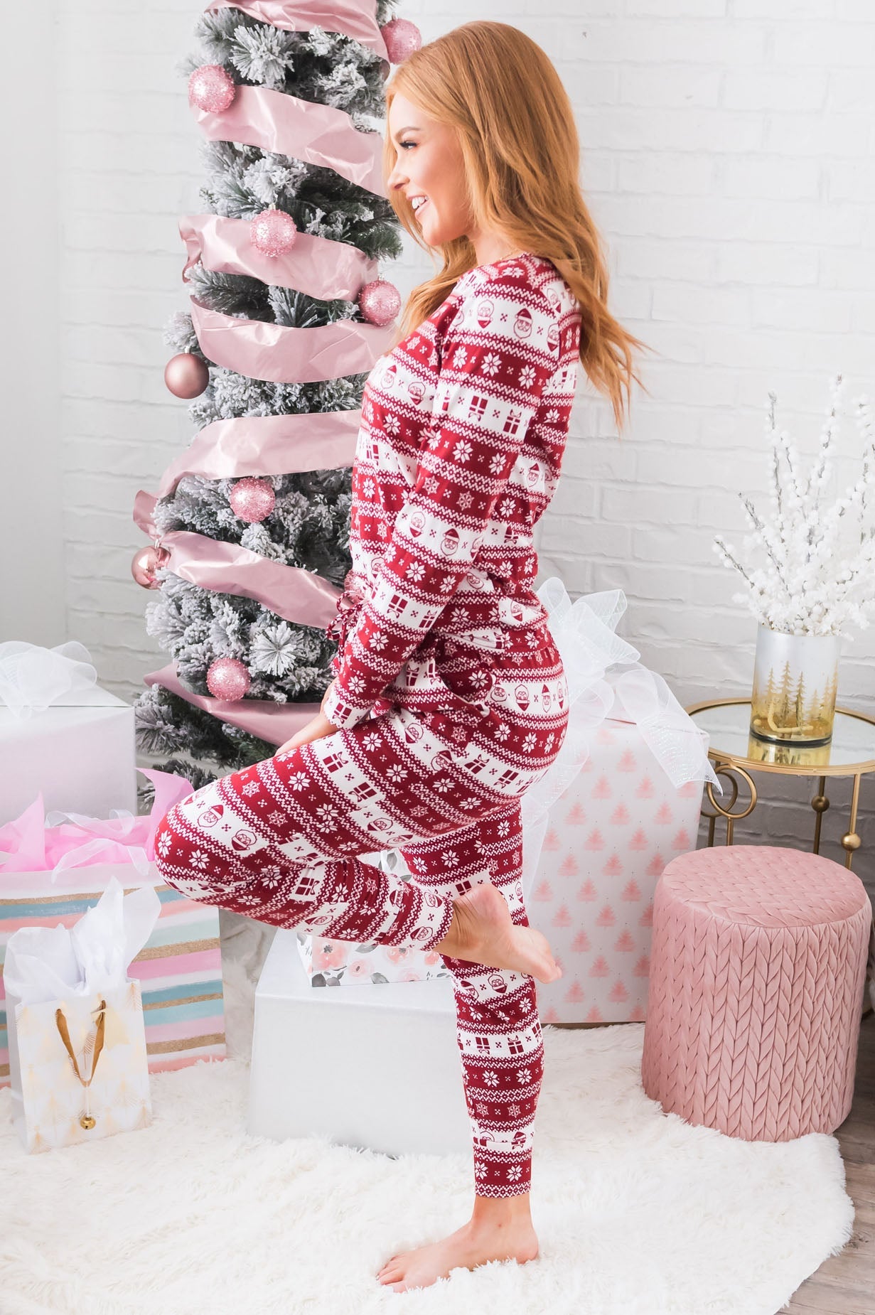 Cheerful Christmas Modest Lounge Set Tops vendor-unknown