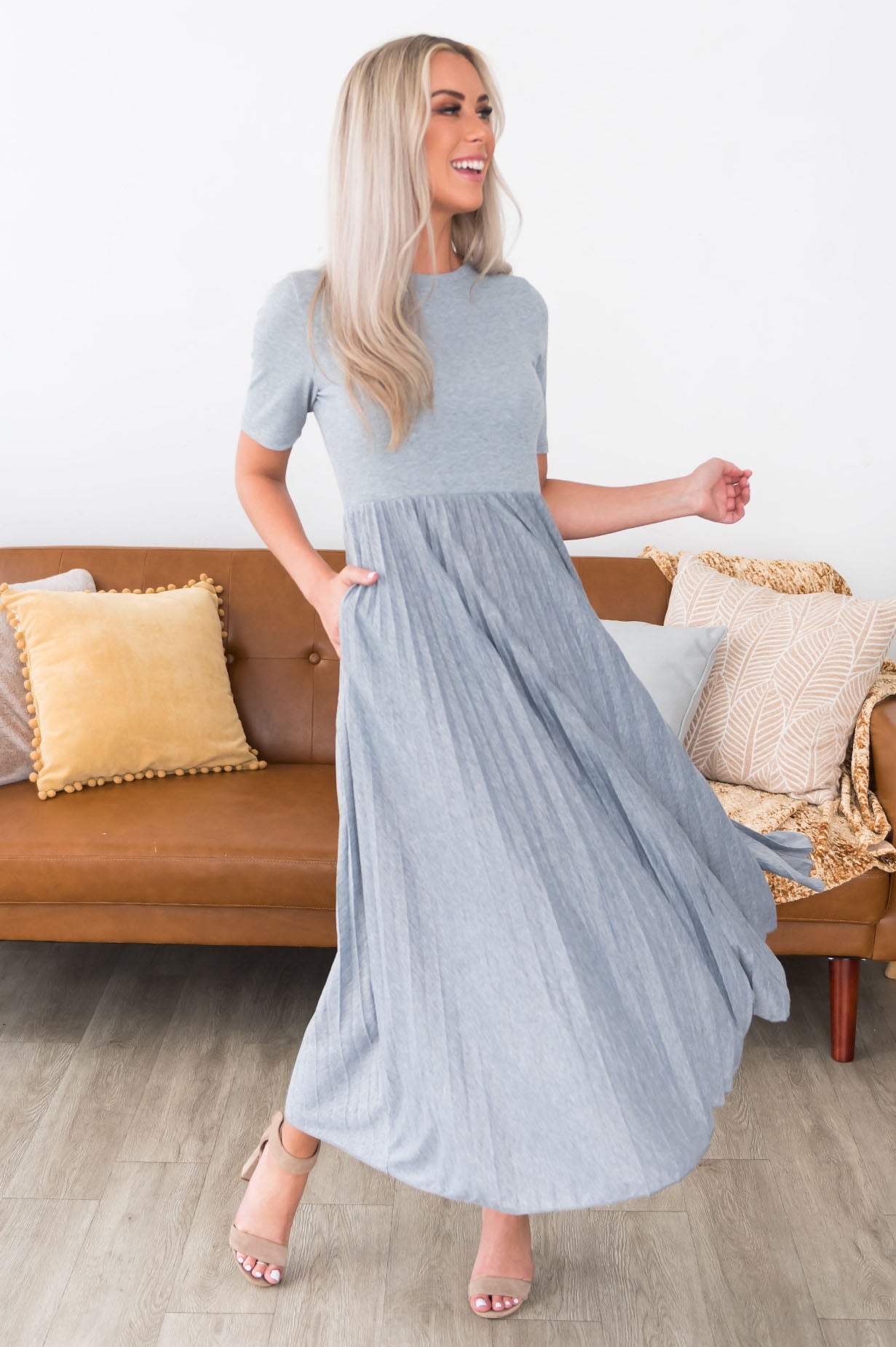 The Synda NeeSee's Dresses