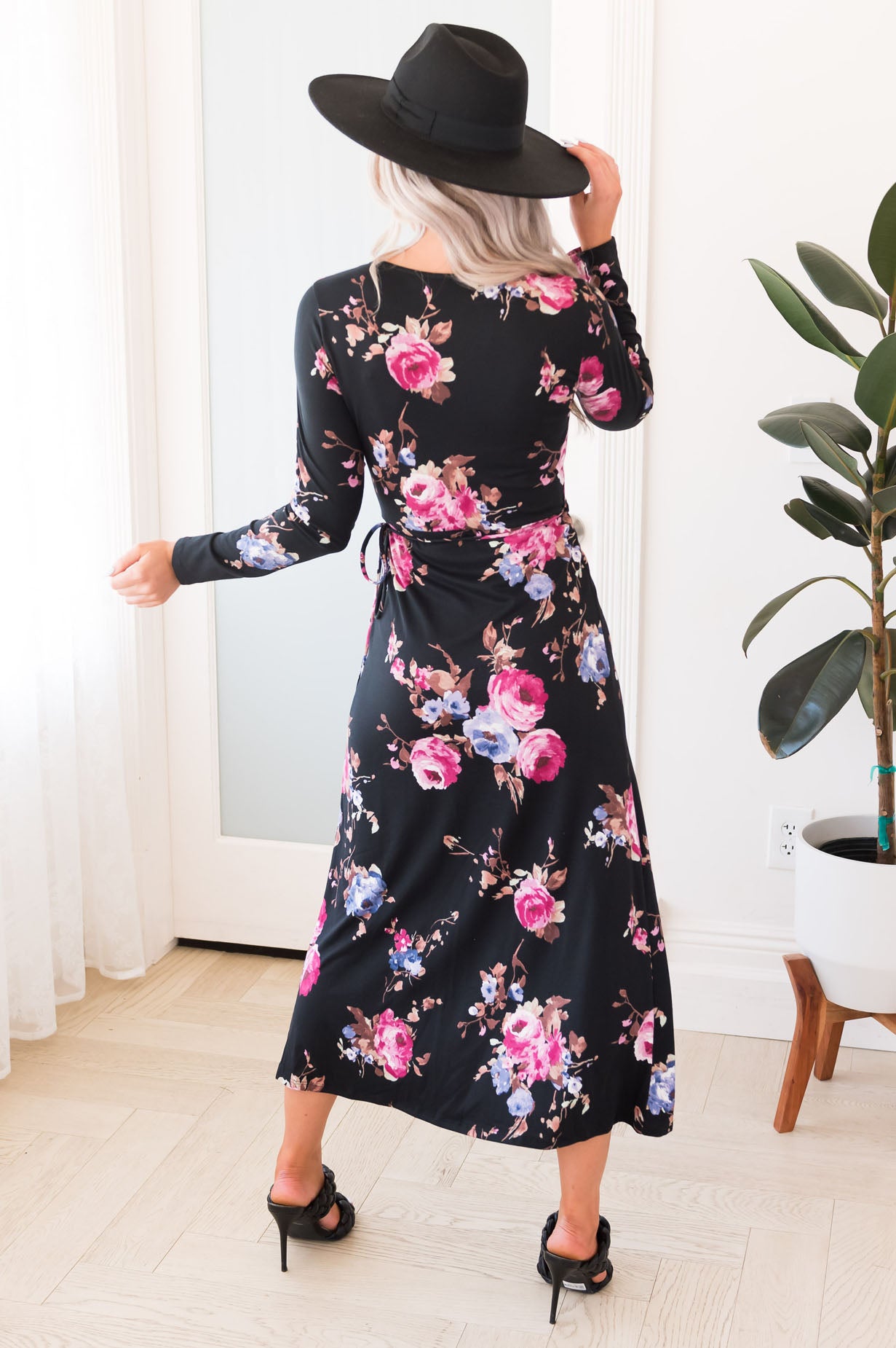 The Ambree NeeSee's Dresses