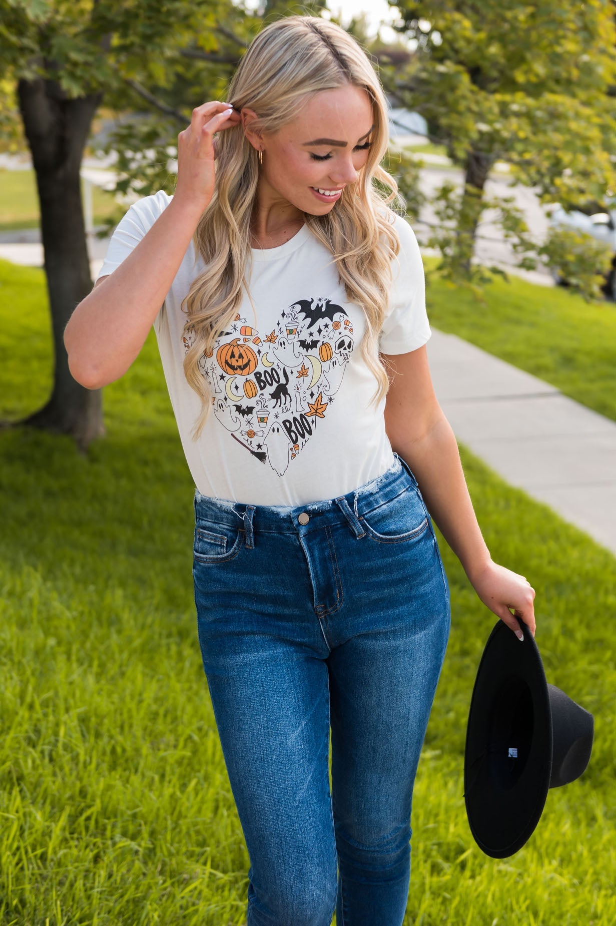 I Heart Halloween Modest Graphic Tee Modest Dresses vendor-unknown