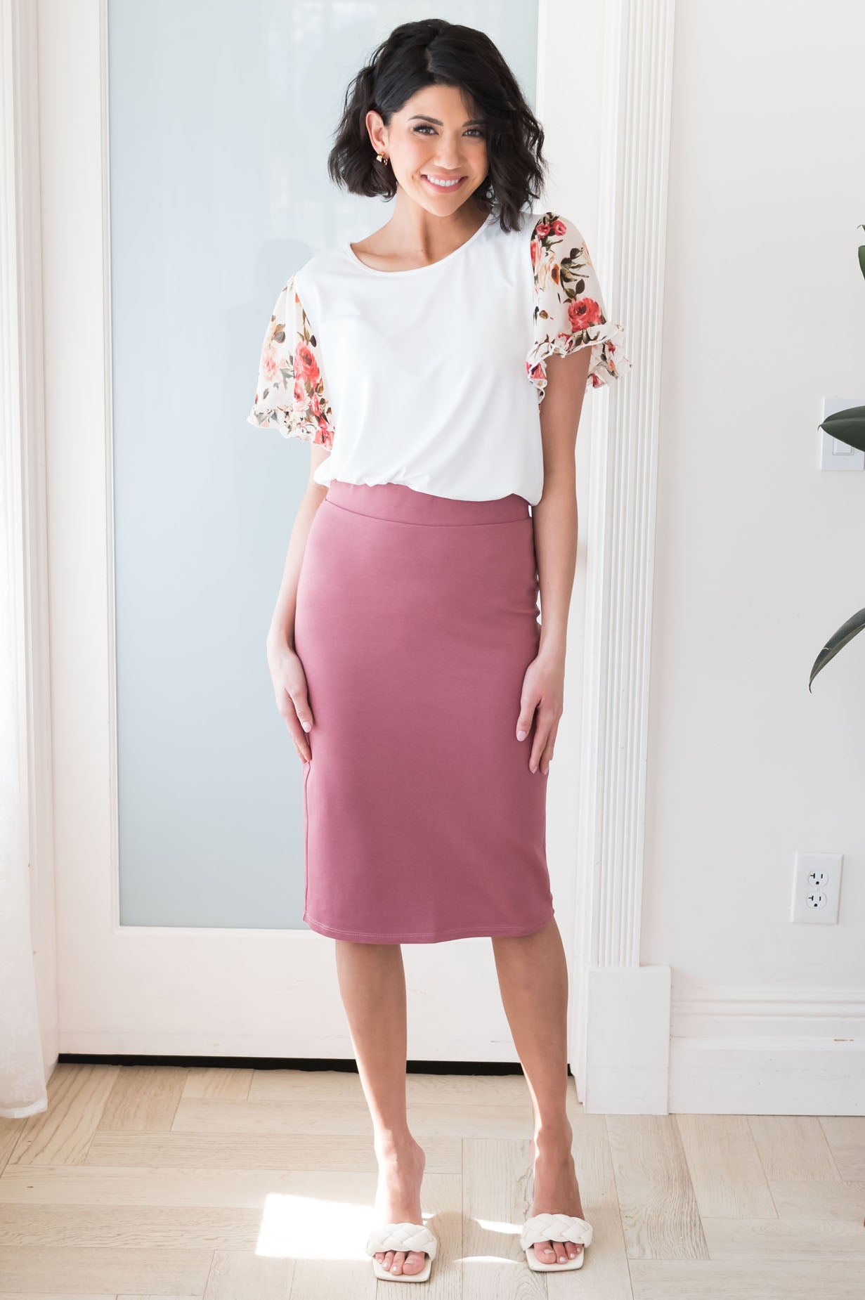Perfect Fit Modest Pencil Skirt *NEEDS LOCATION Skirts vendor-unknown