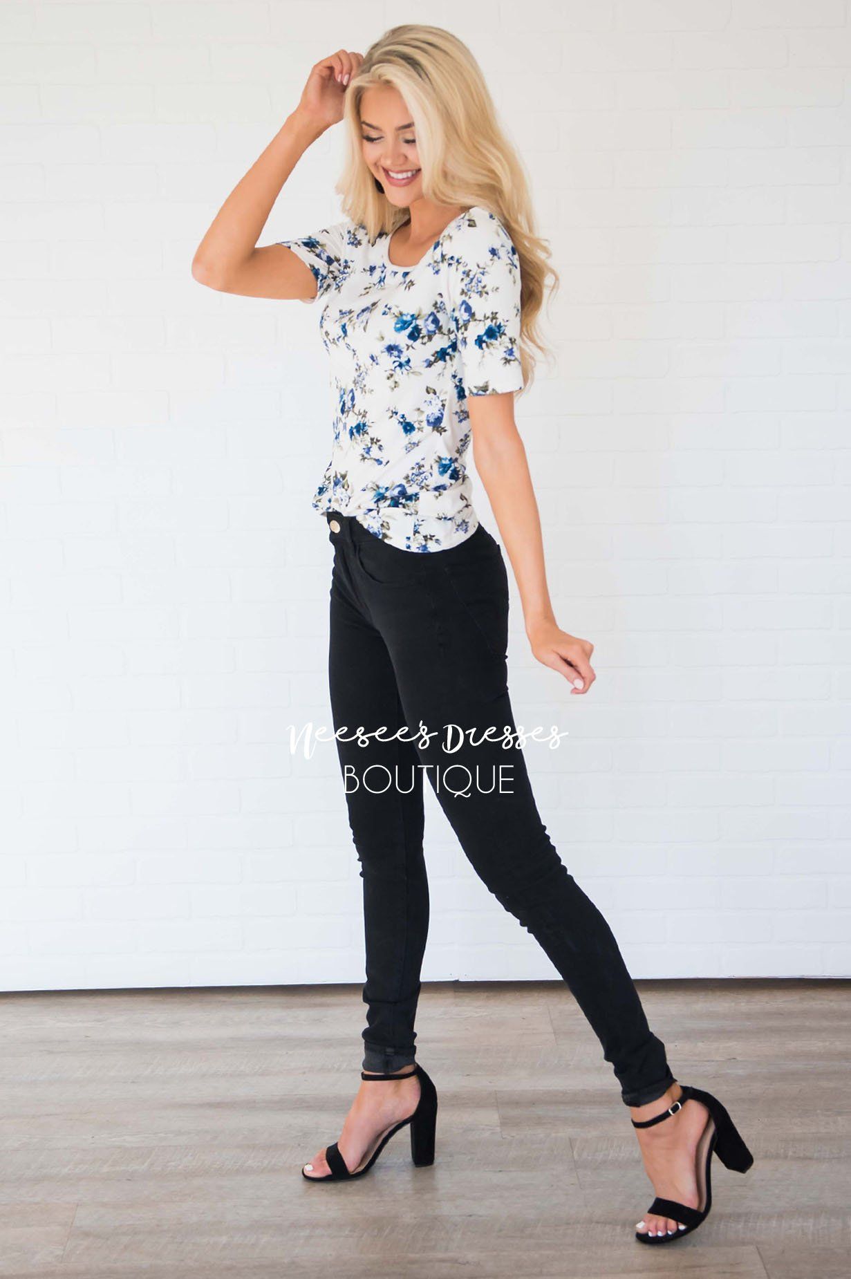 Ivory Blue Floral Scoop Neck Top Tops vendor-unknown