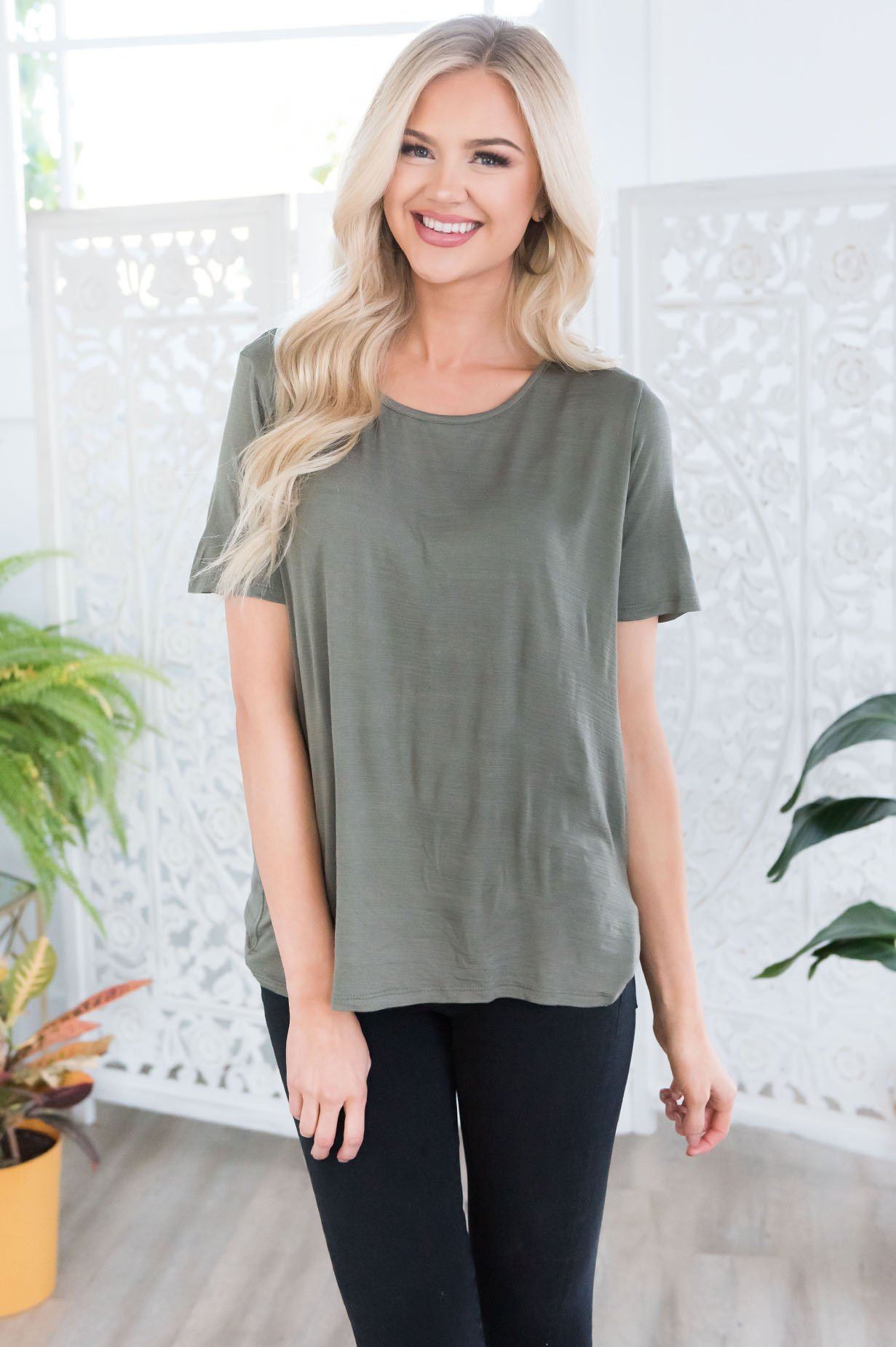 Basic Simple Comfy Tee Tops vendor-unknown