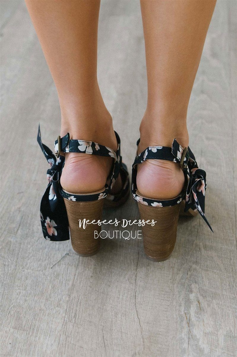 Haida Navy Floral Bow Sandals Accessories & Shoes vendor-unknown