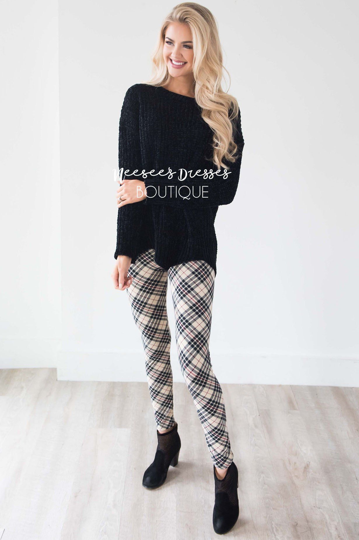 Starstruck By Love Scallop Hem Sweater Tops vendor-unknown