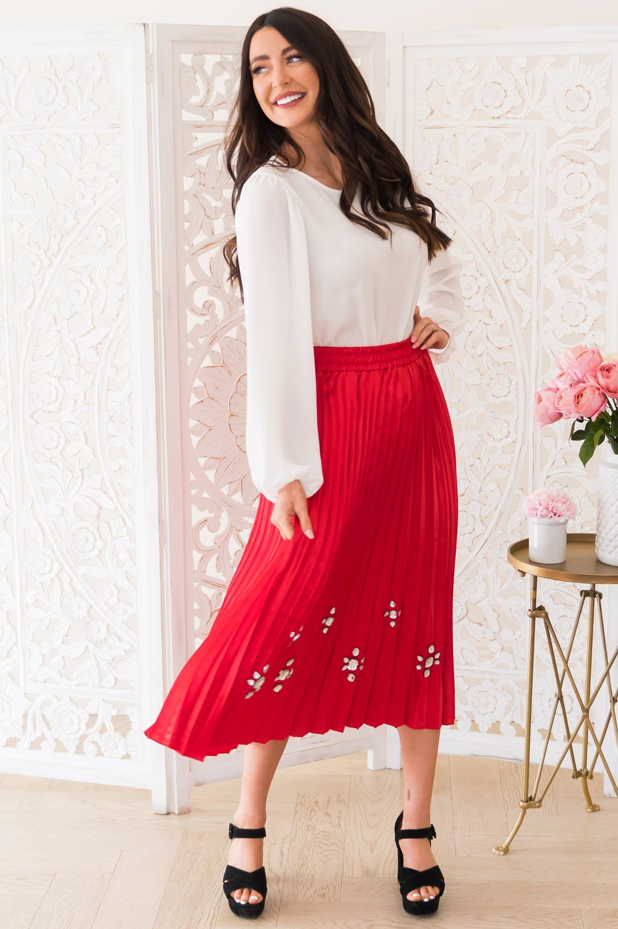 Glamour Girl Modest Pleat Skirt NeeSee's Dresses