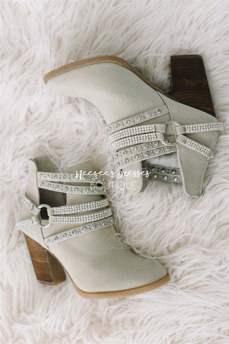 FREE Surprise Shoes Accessories & Shoes vendor-unknown