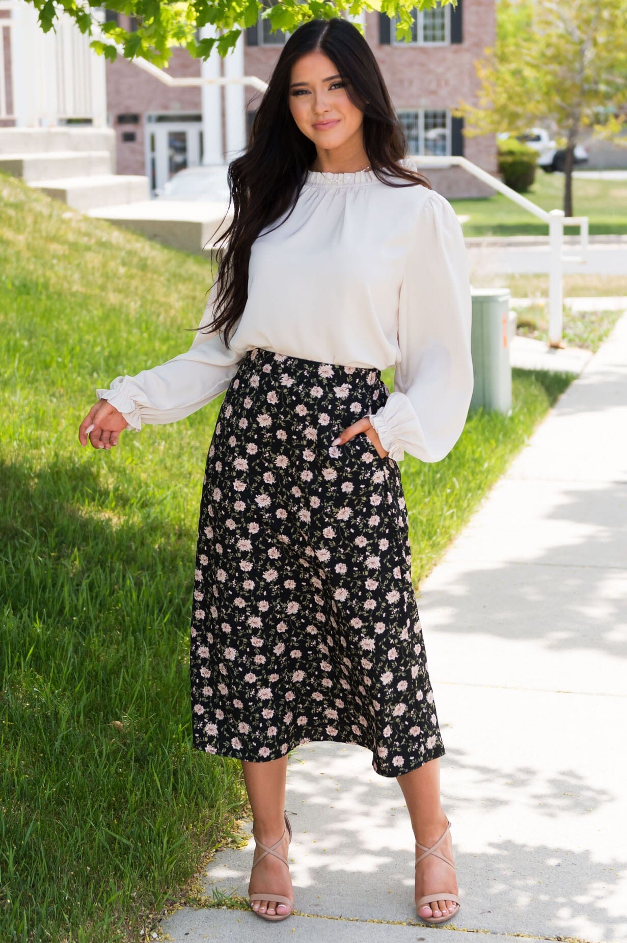 How I Am Wearing My Favorite Summer Floral Skirt Into Fall