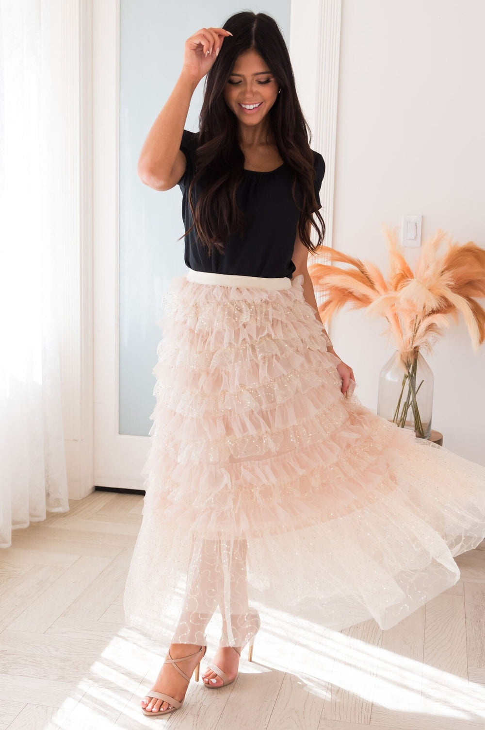 Fairy-like Tulle Skirt In A Soft Niche Winter Style