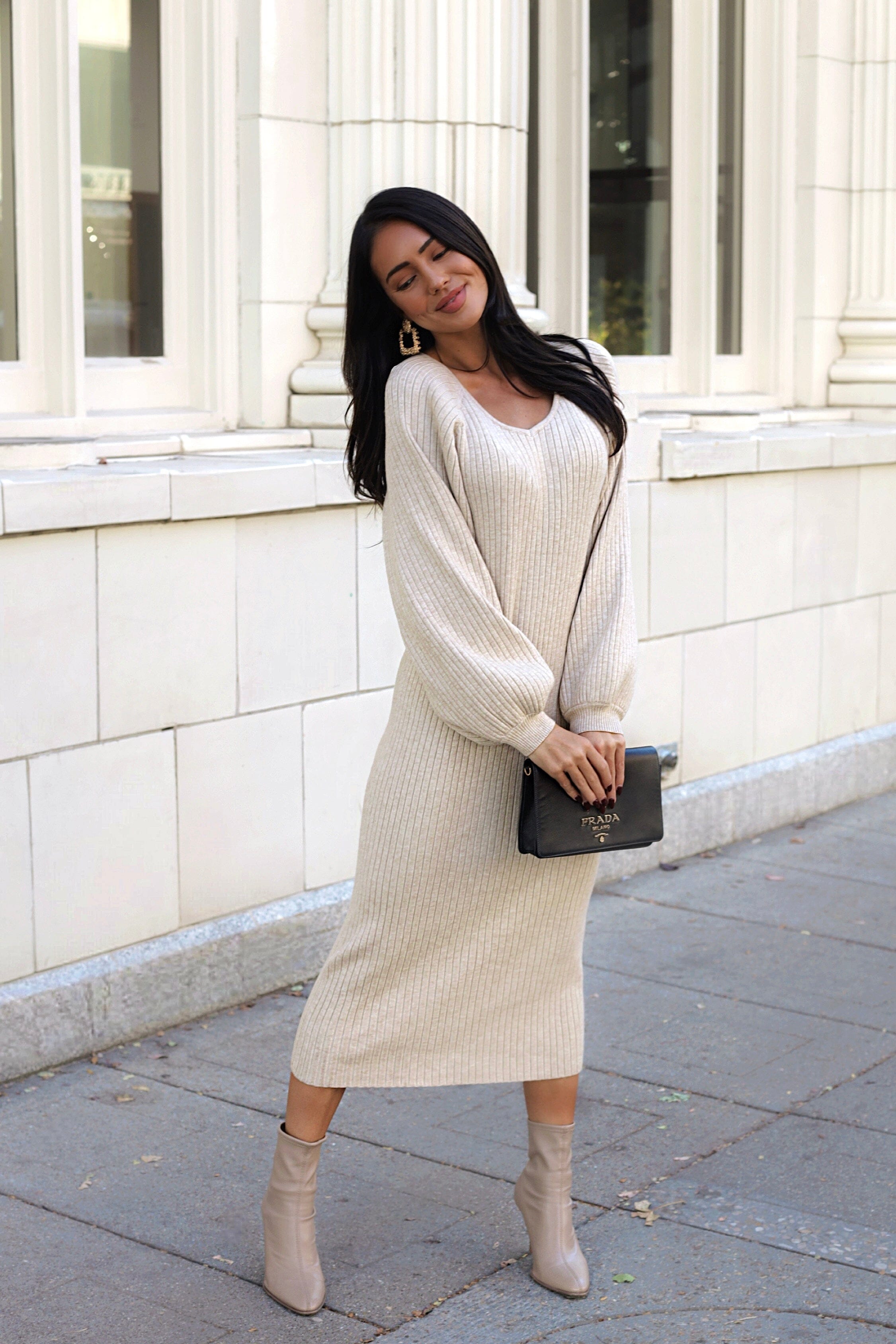 ワンピース Bibiy ODETTE JUMPER DRESS The Romee Modest Sweater Dress