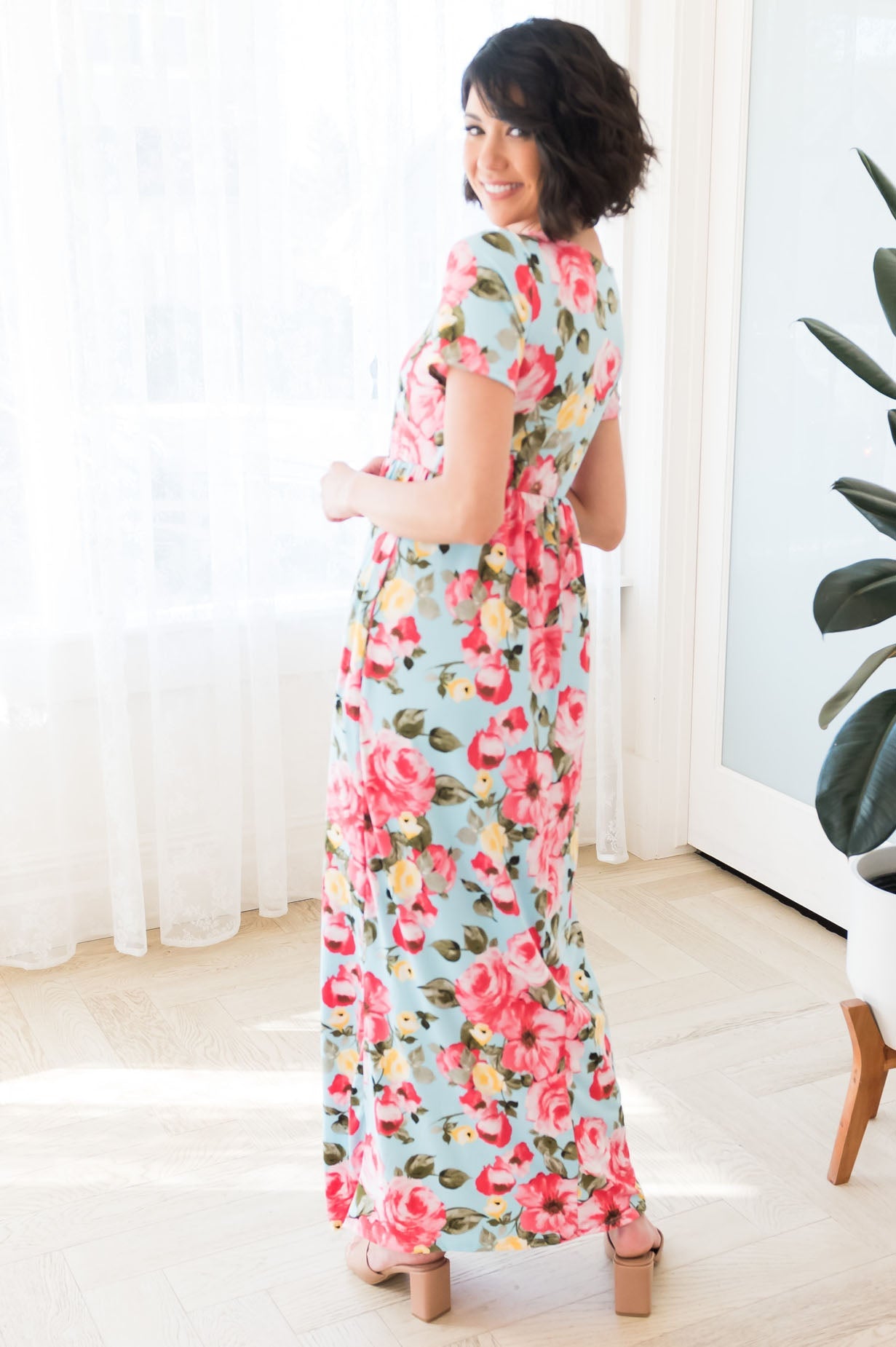 The Liza NeeSee's Dresses 