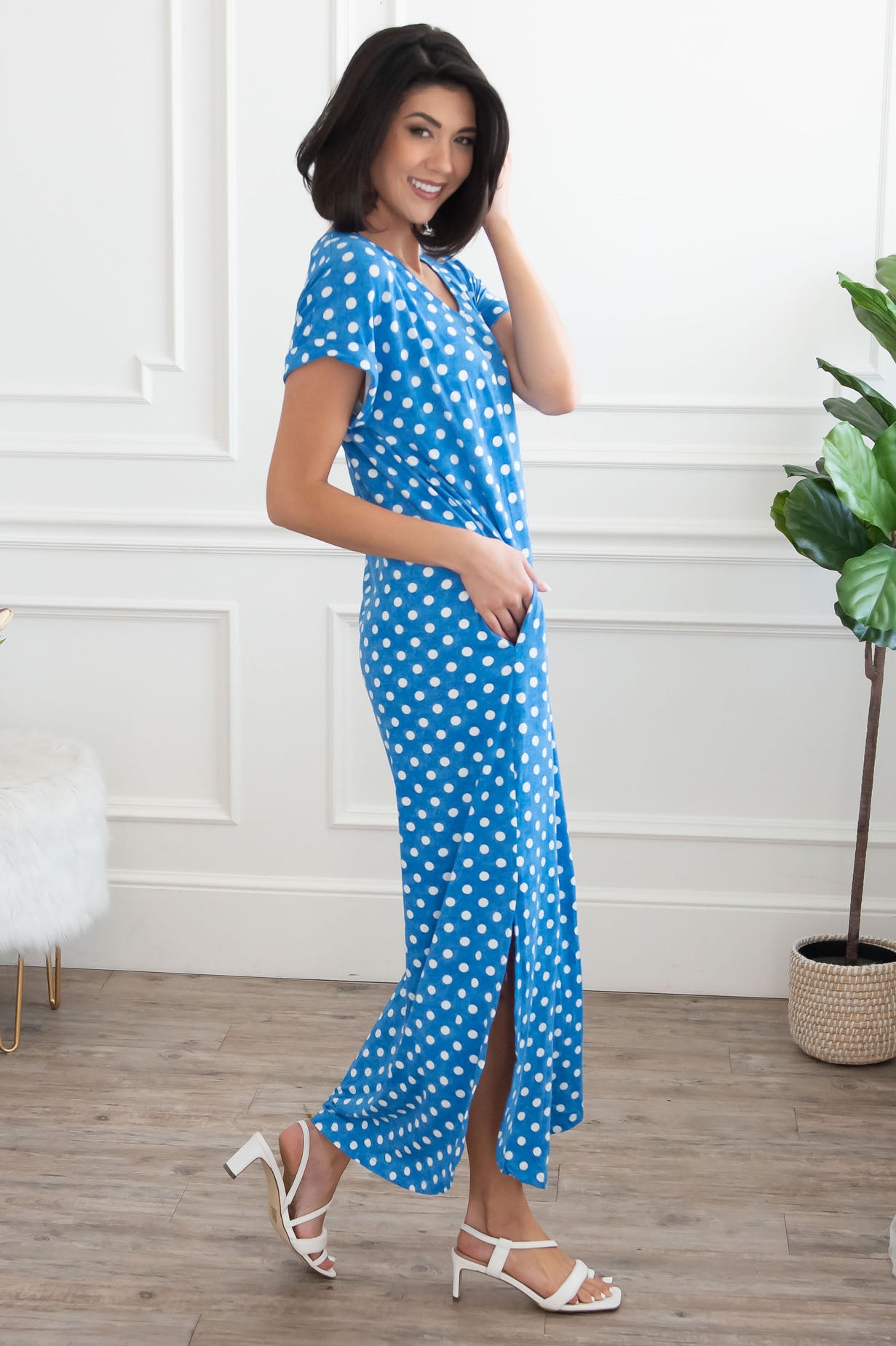 The Joycelyn Modest Dresses vendor-unknown 