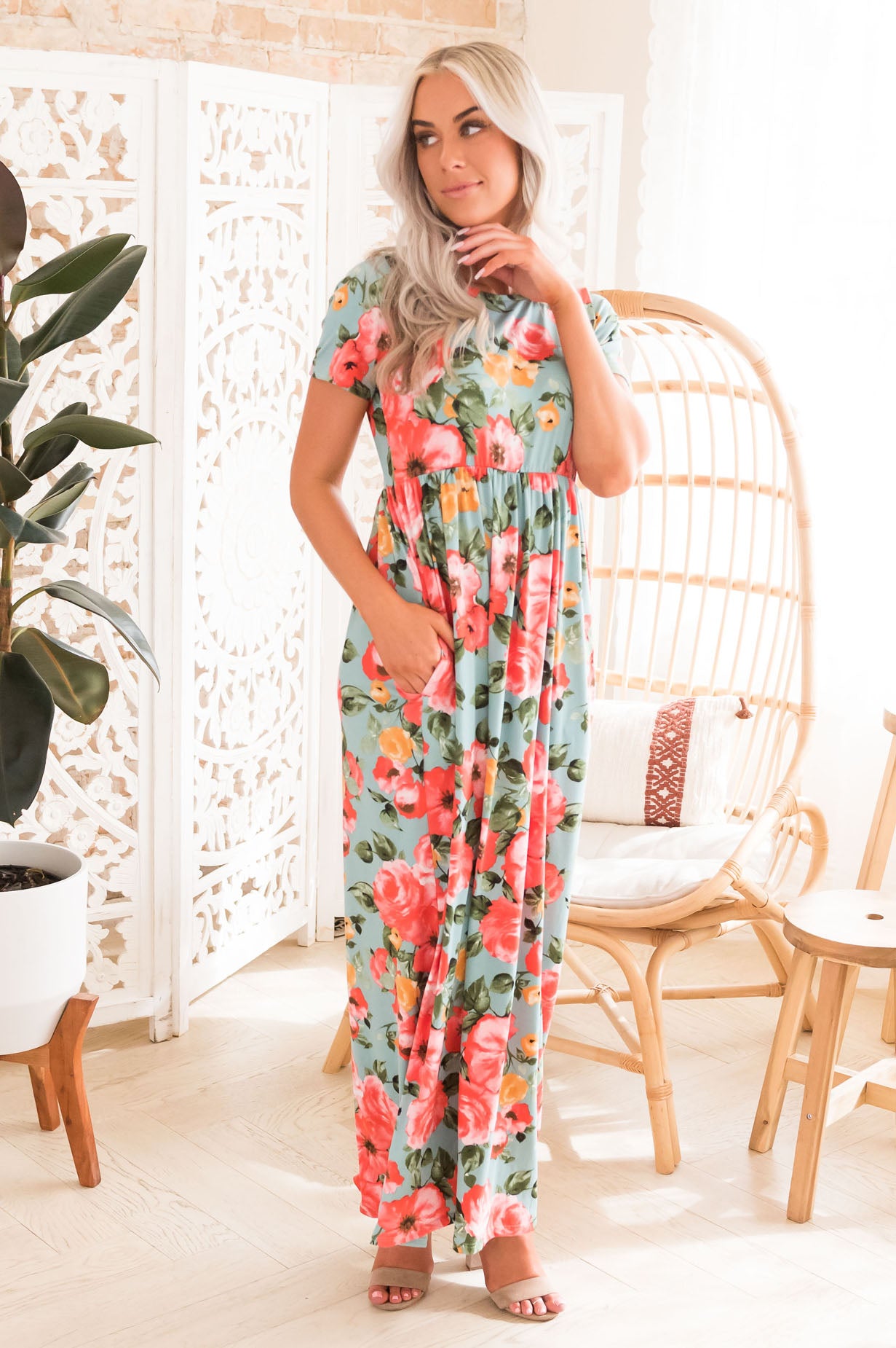 The Liza NeeSee's Dresses 