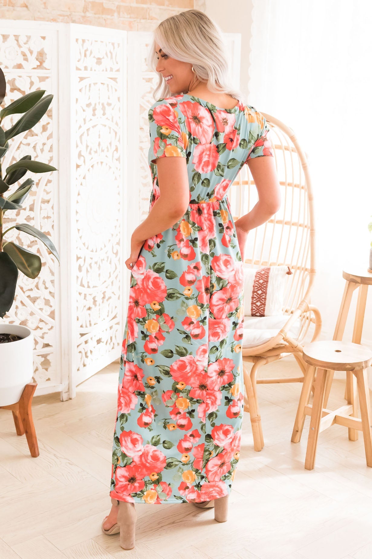 The Liza NeeSee's Dresses 