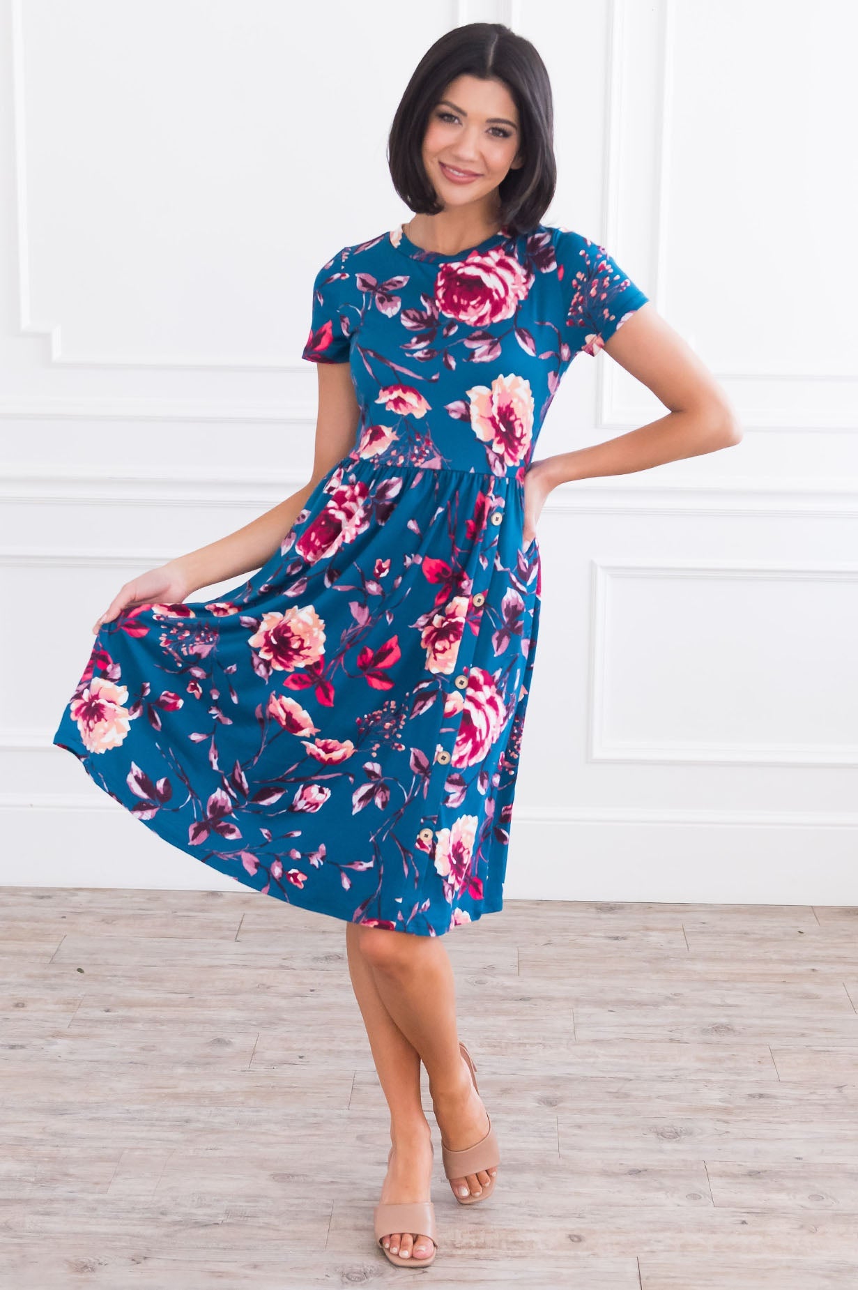 The Lindy NeeSee's Dresses 