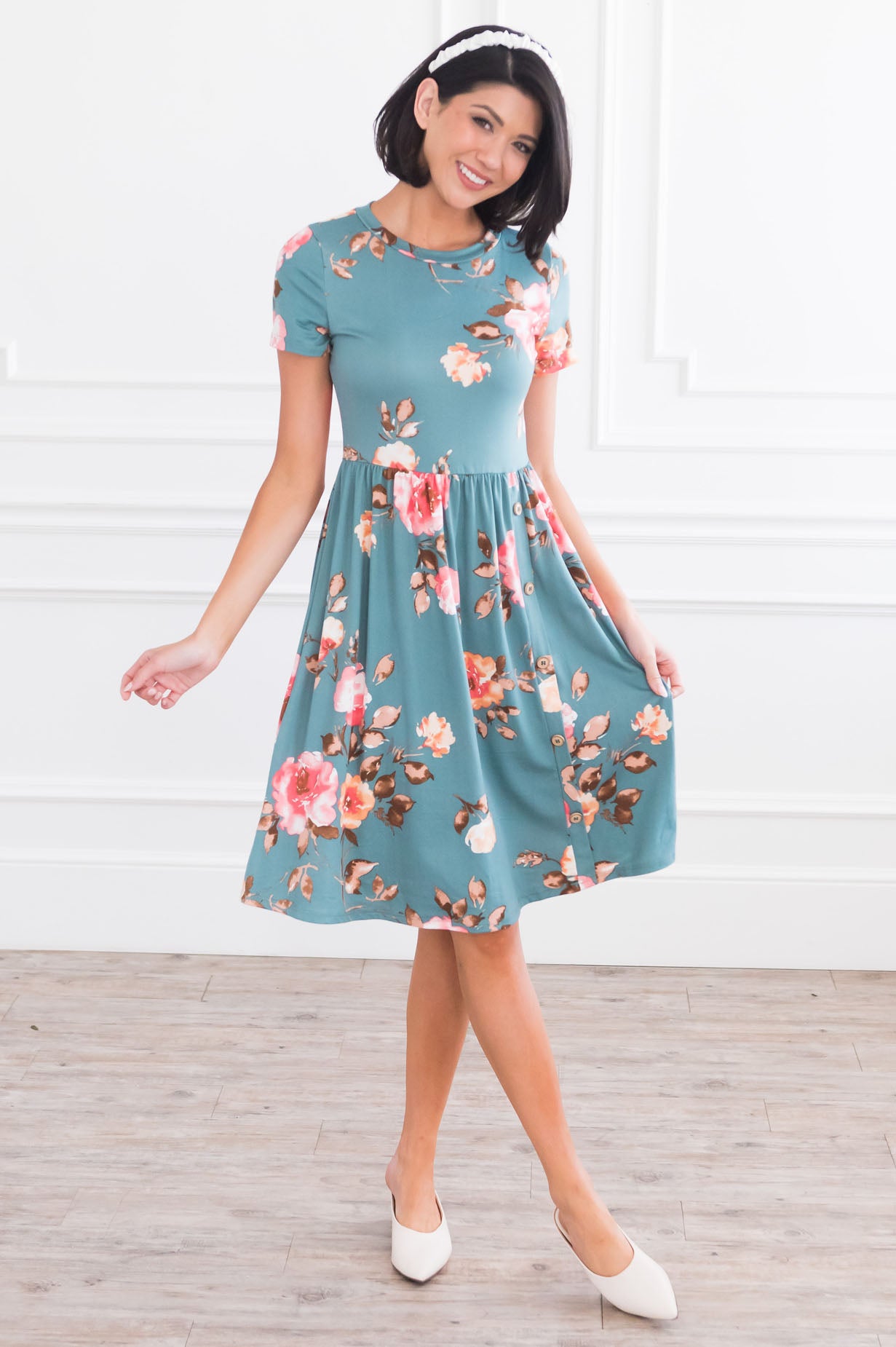 The Lindy NeeSee's Dresses 