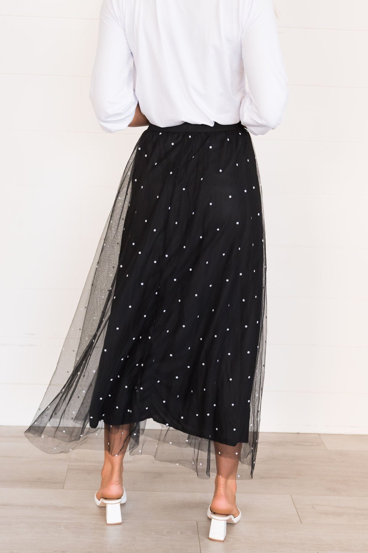 Twirl Away Modest Tulle Skirt Skirts NeeSee's Dresses 