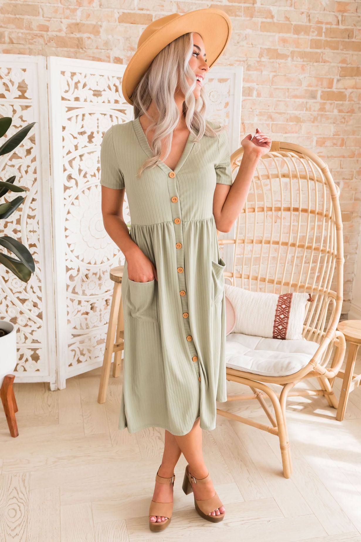 The Melia NeeSee's Dresses 