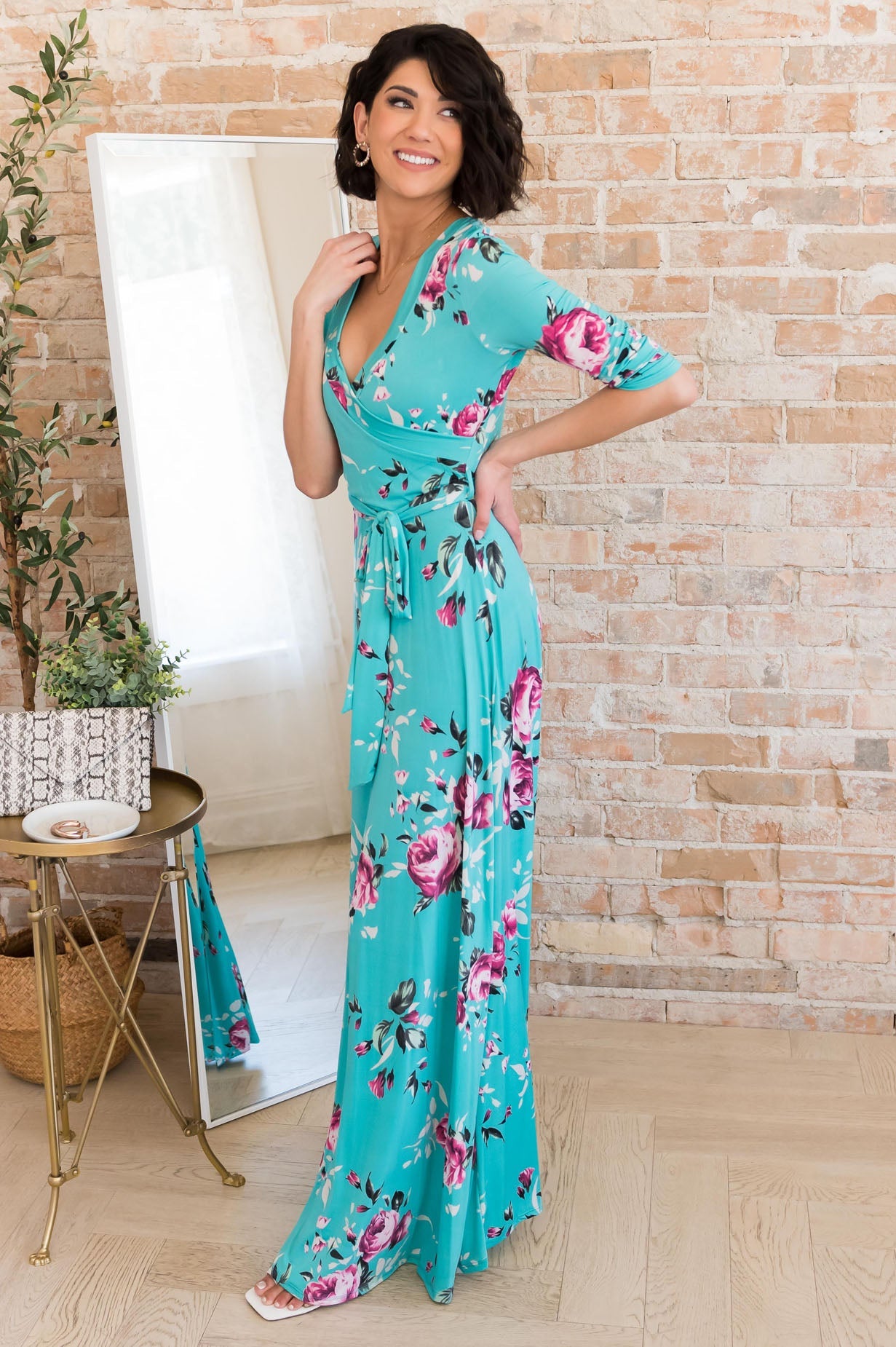 The Crystal NeeSee's Dresses 