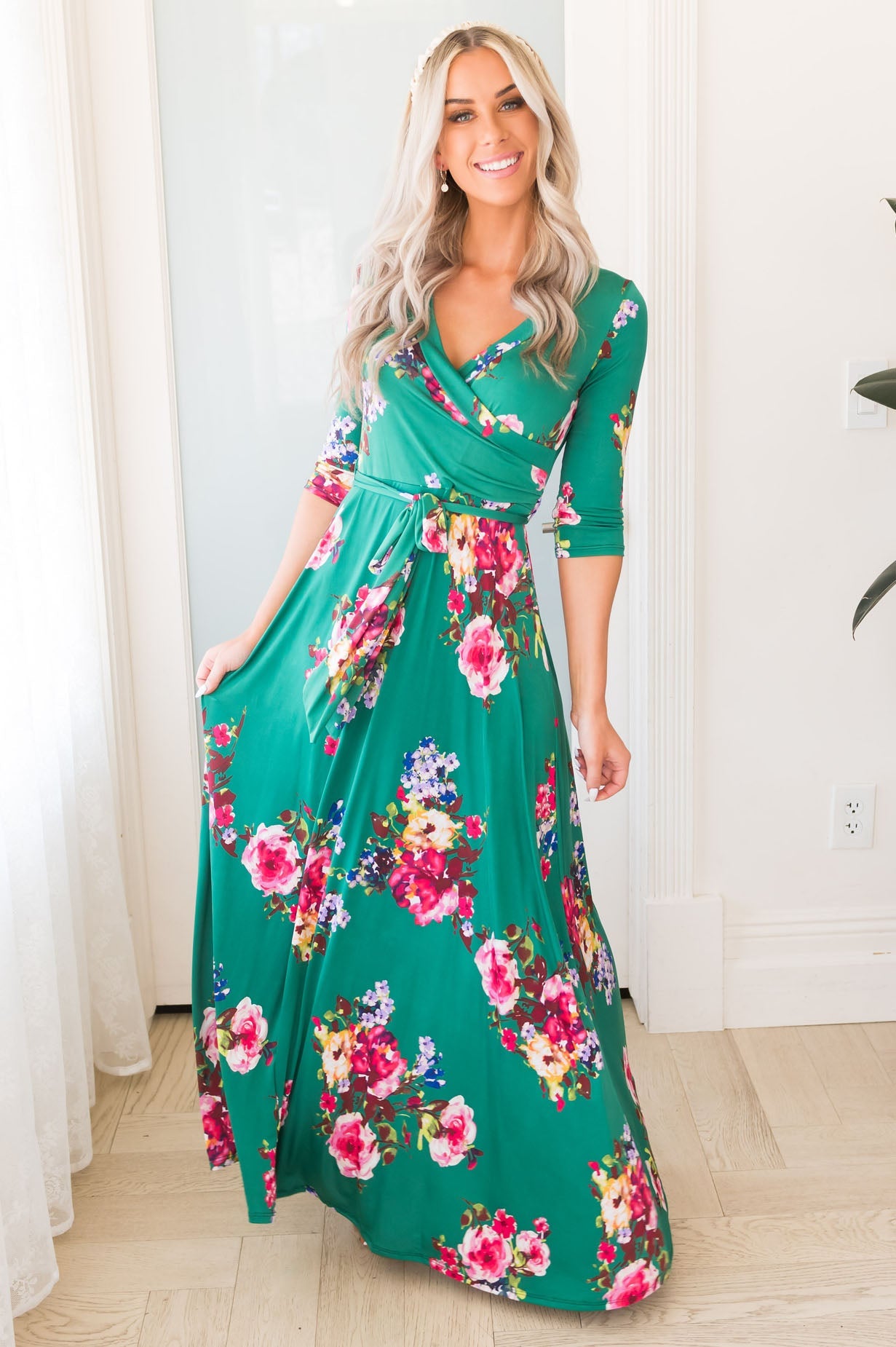 The Crystal NeeSee's Dresses 