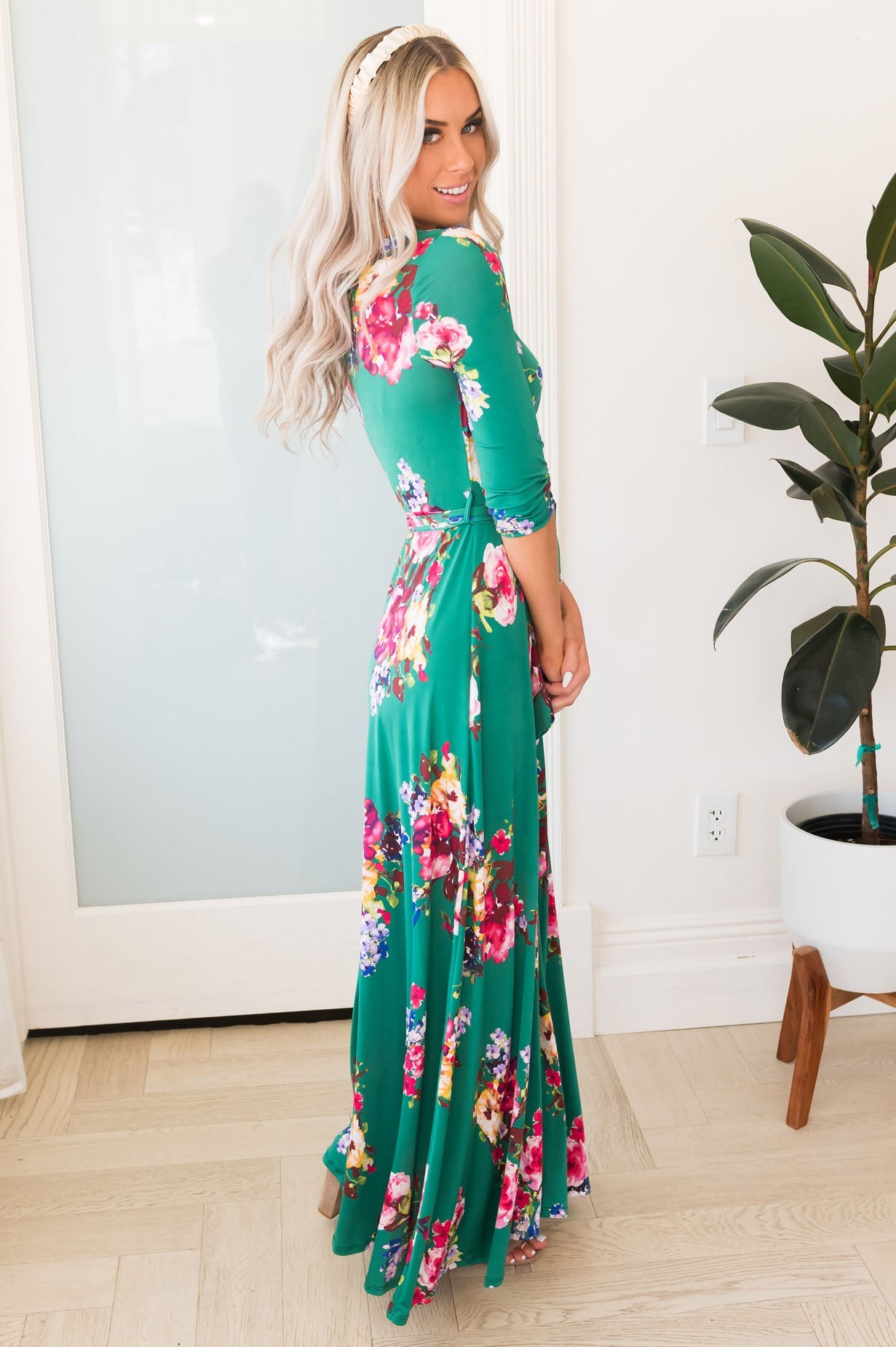 The Crystal NeeSee's Dresses 