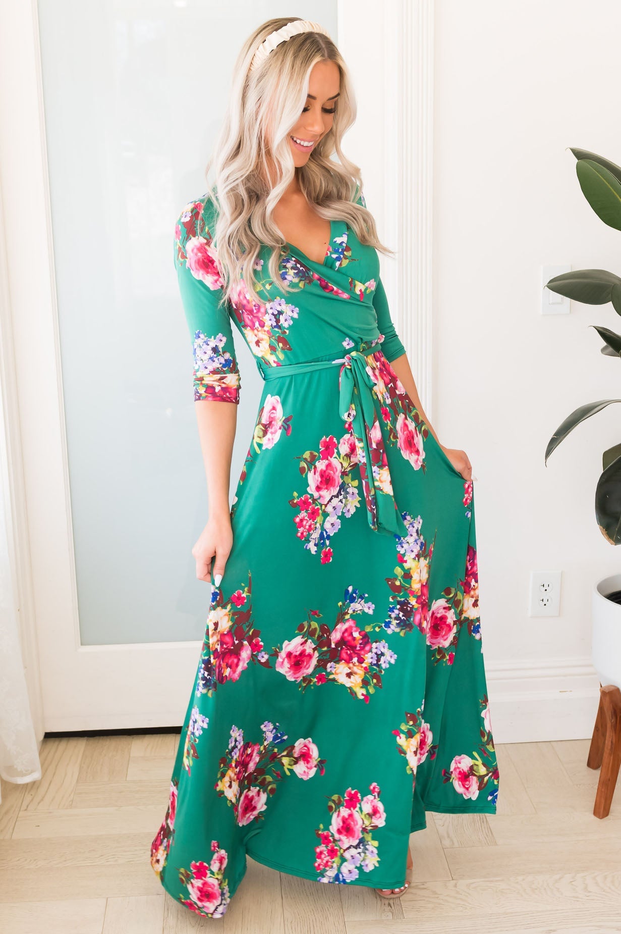 The Crystal NeeSee's Dresses 