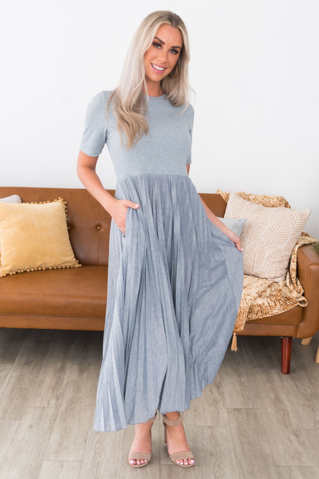 The Synda NeeSee's Dresses 