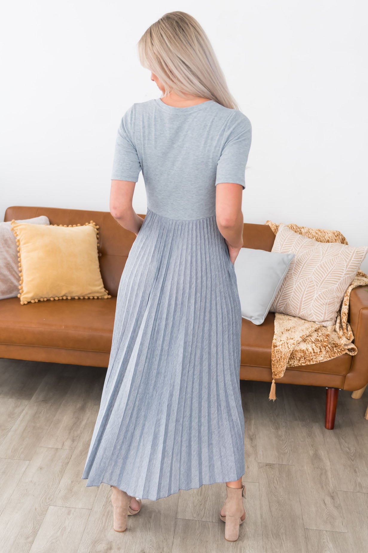 The Synda NeeSee's Dresses 