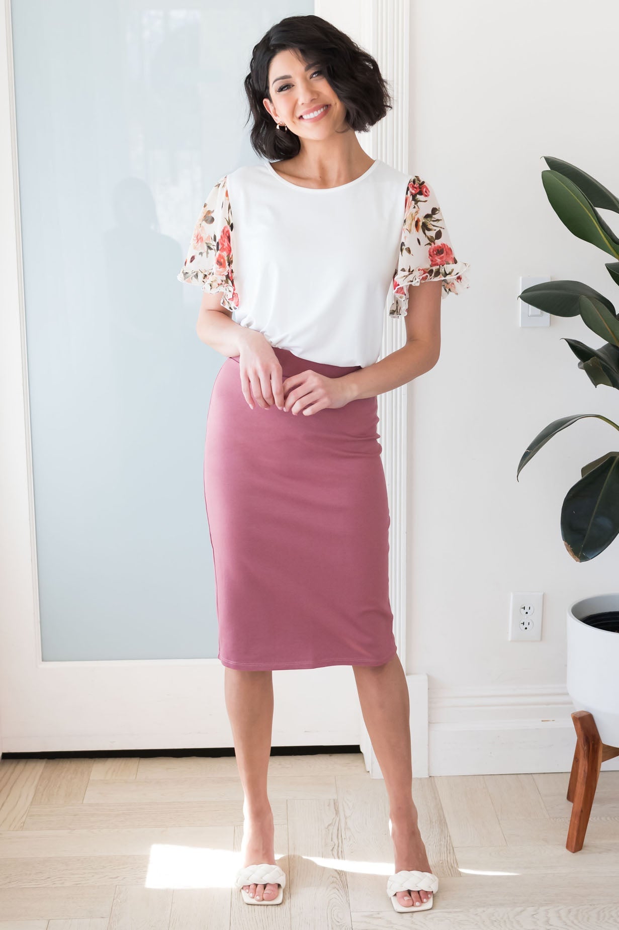 Perfect Fit Modest Pencil Skirt *NEEDS LOCATION Skirts vendor-unknown 