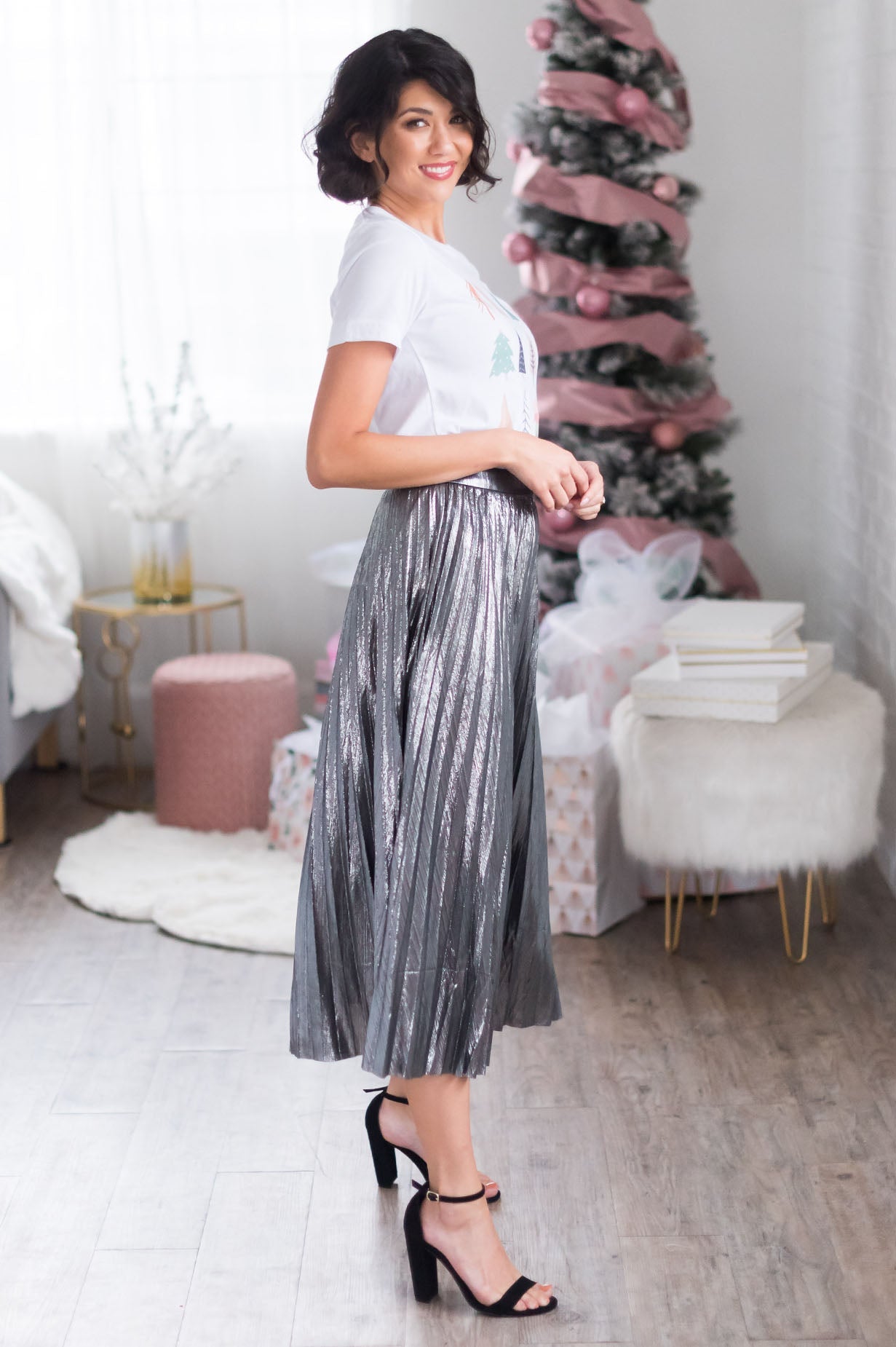 Under The Mistletoe Modest Pleat Skirt NeeSee's Dresses 