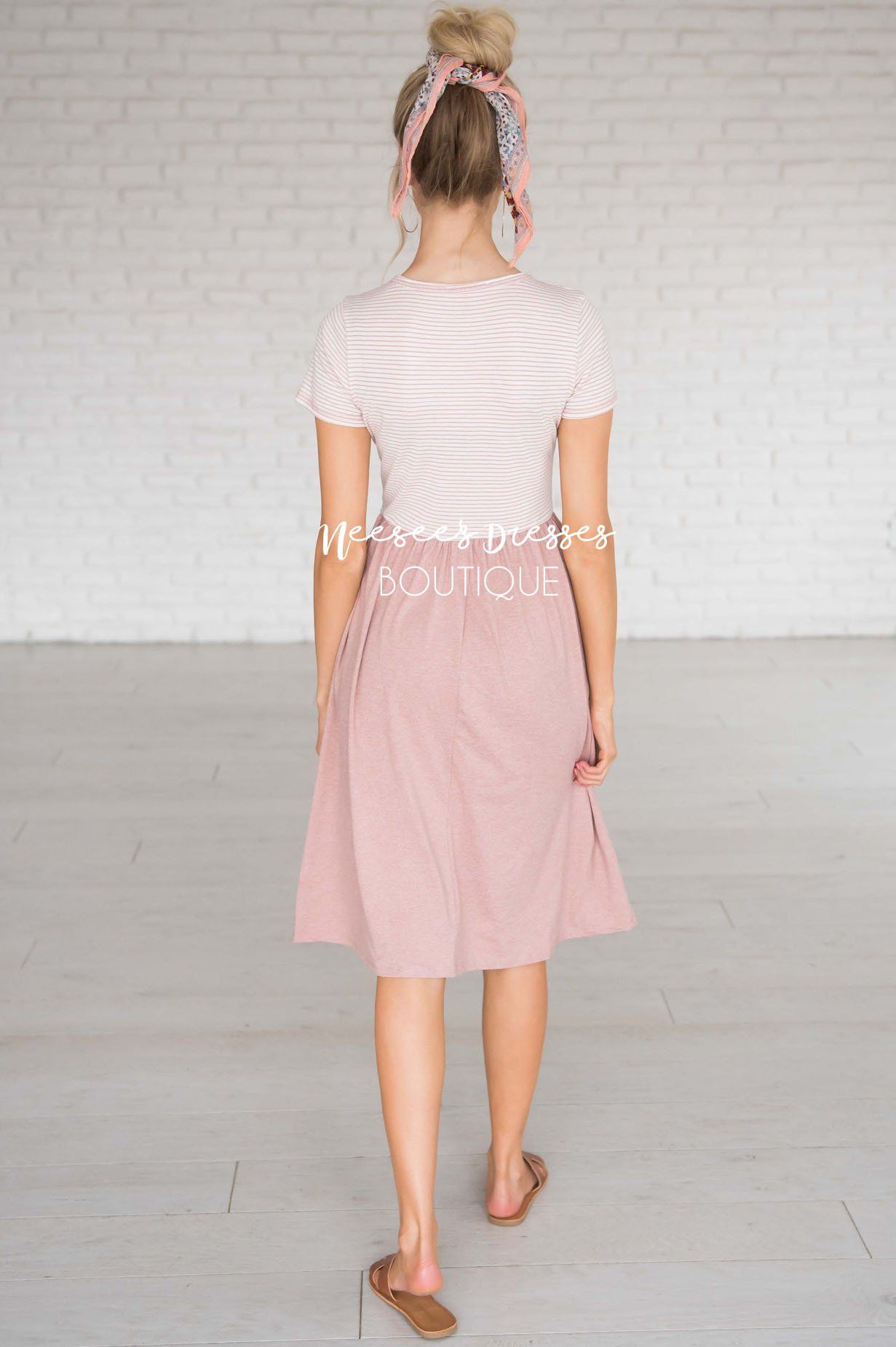 The Avery Modest Dresses vendor-unknown 