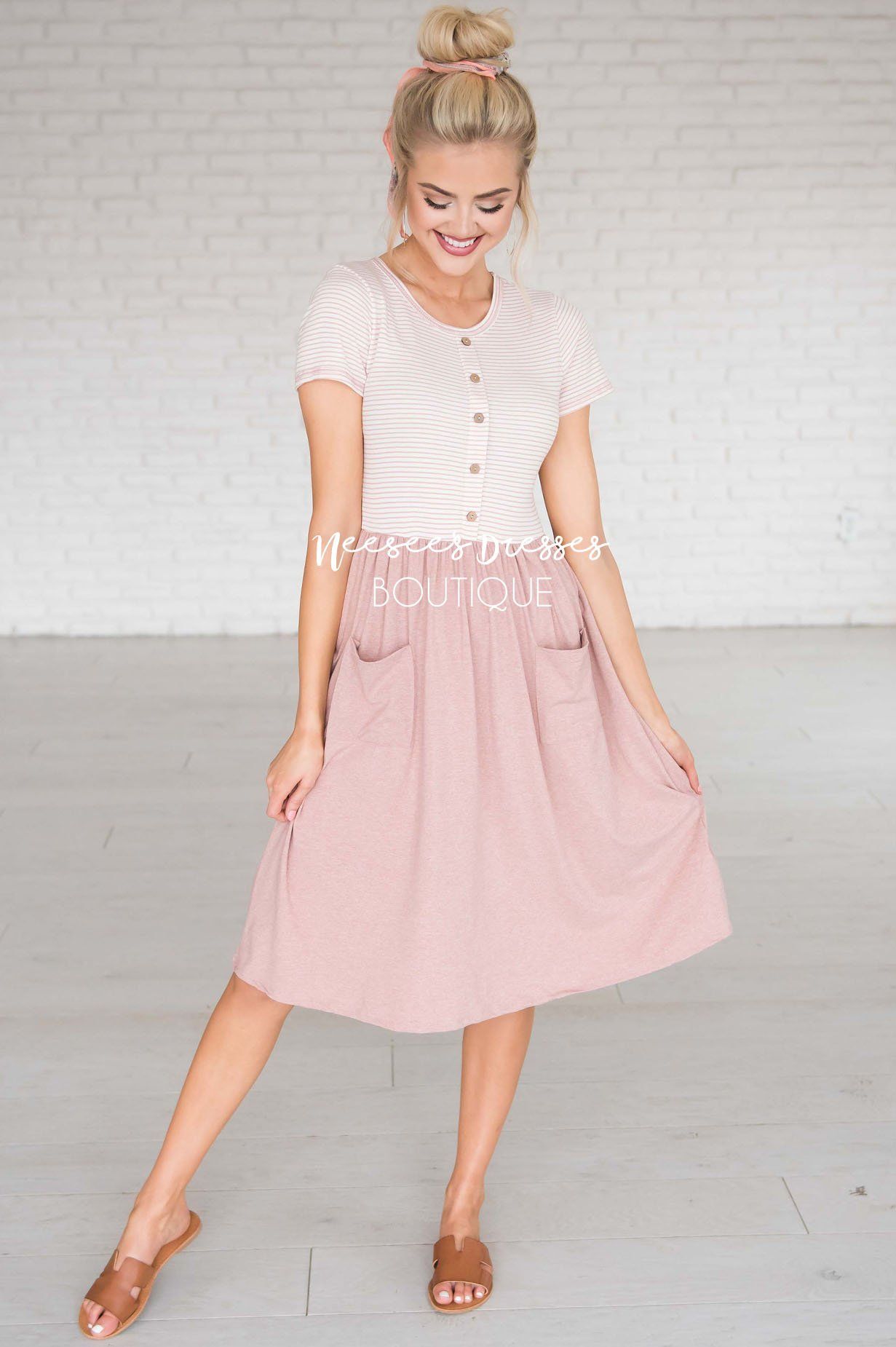 The Avery Modest Dresses vendor-unknown 