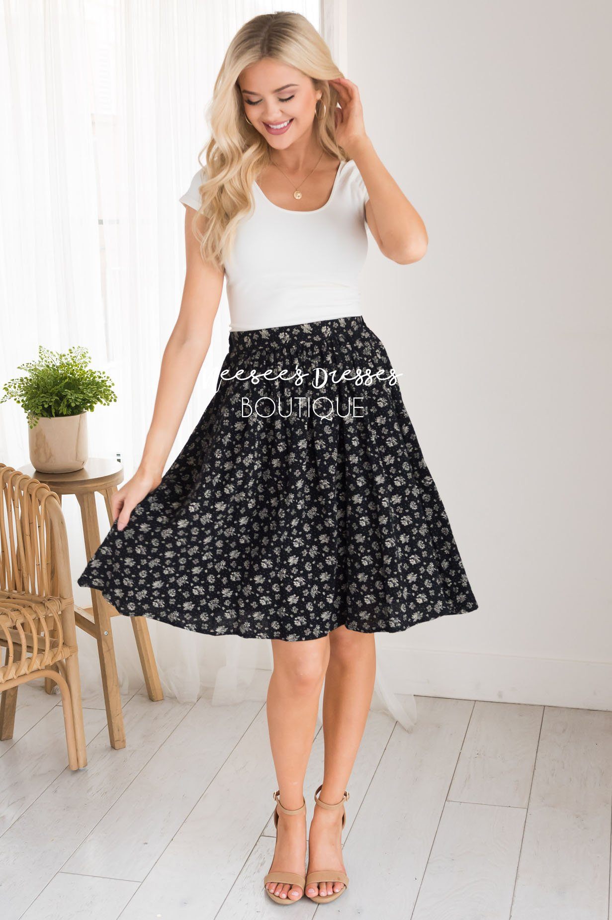 Black & Cream Modest Textured Skirt Skirts vendor-unknown 