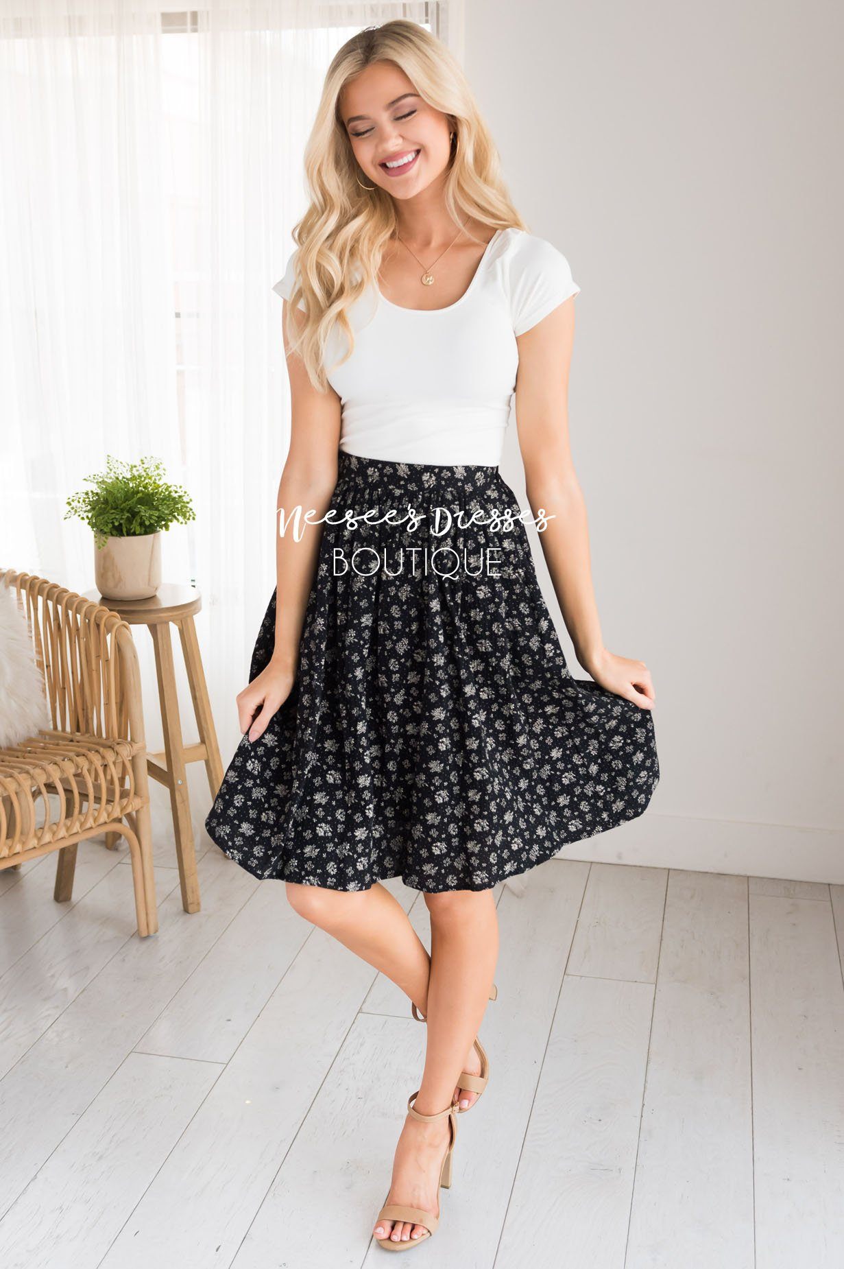 Black & Cream Modest Textured Skirt Skirts vendor-unknown 