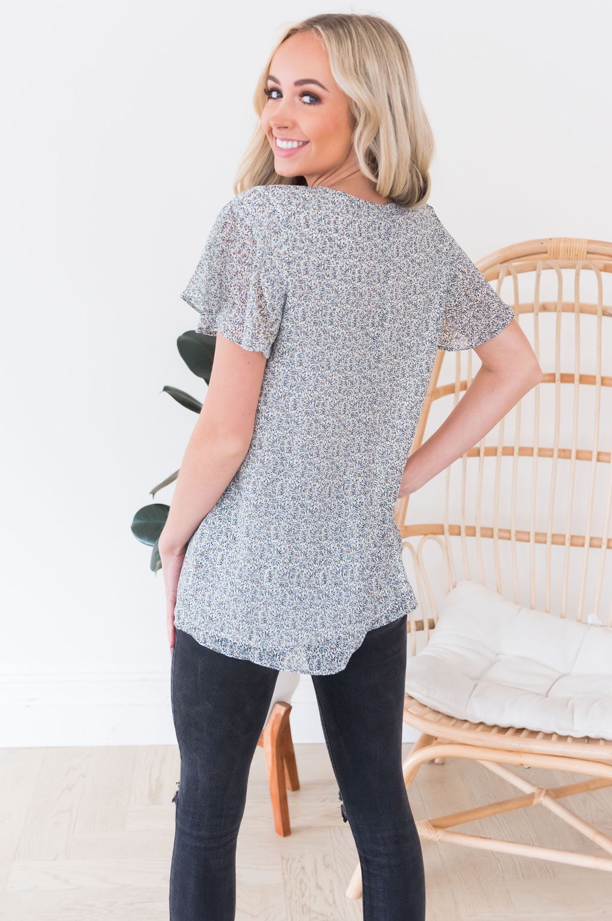 Ditzy Floral Modest Blouse Tops vendor-unknown 