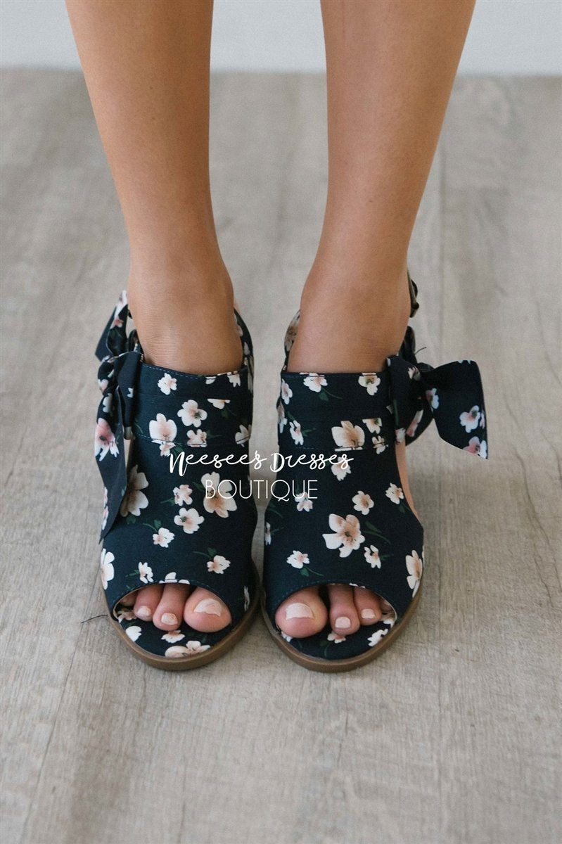 Haida Navy Floral Bow Sandals Accessories & Shoes vendor-unknown Navy Floral 5.5 