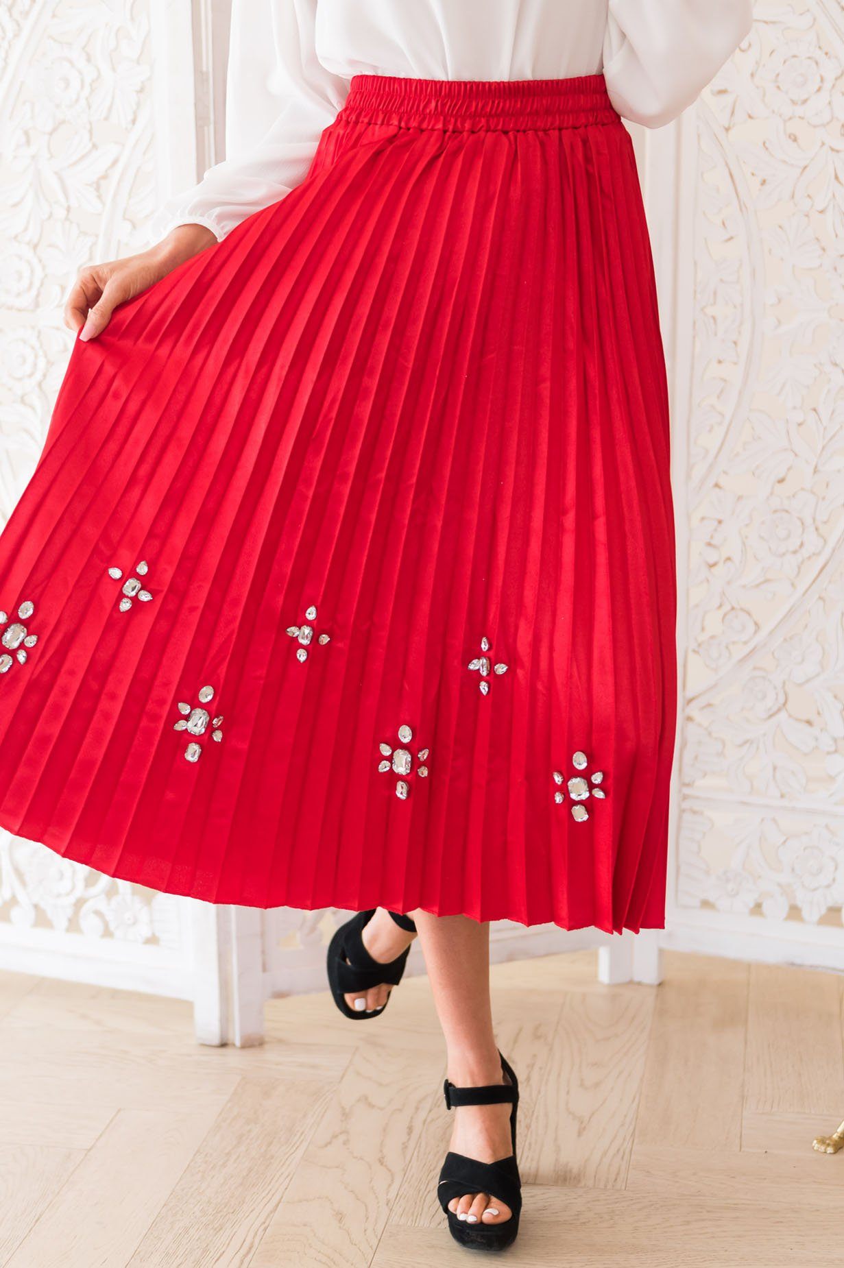 Glamour Girl Modest Pleat Skirt NeeSee's Dresses 