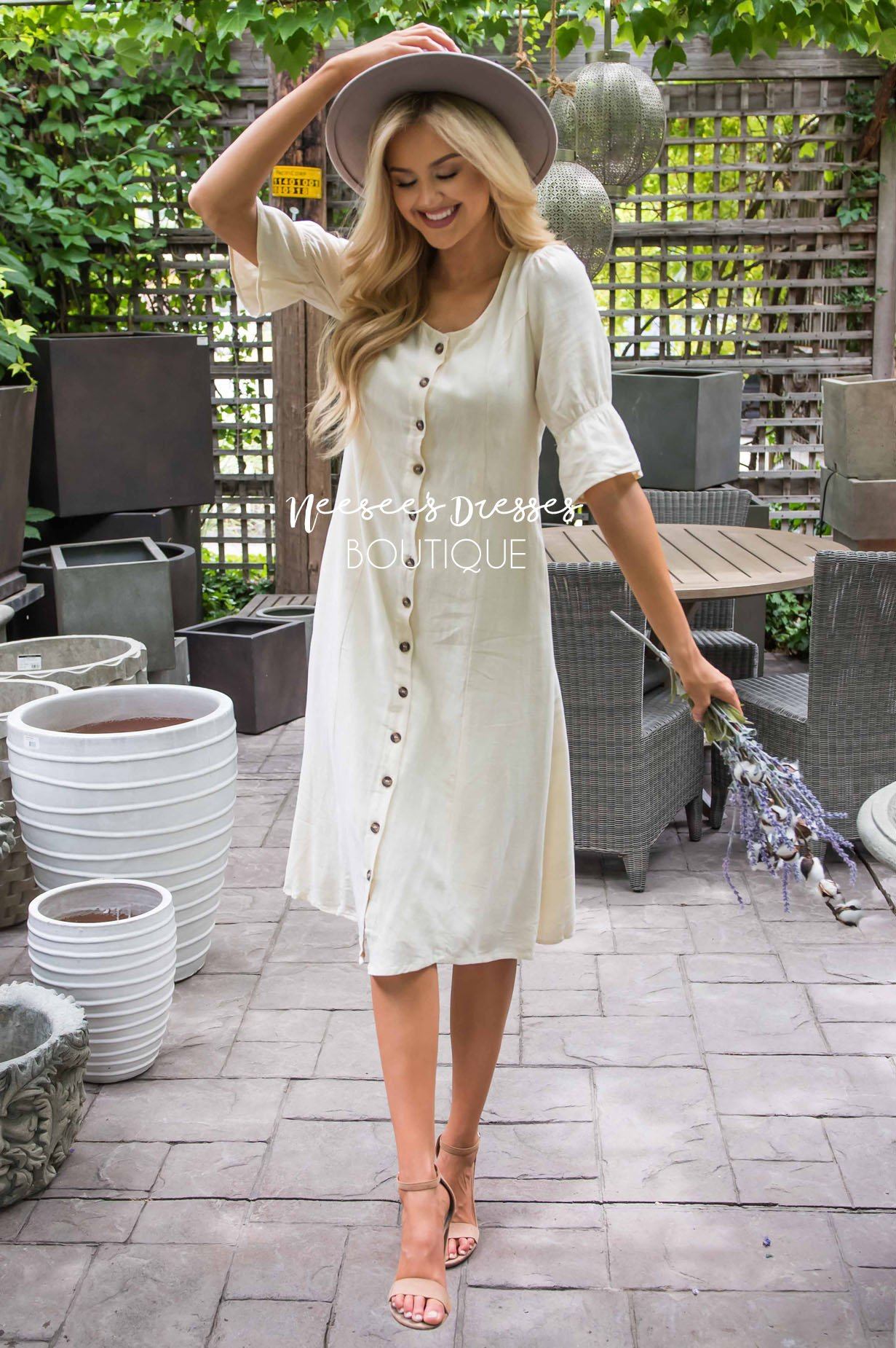 The Leslie Modest Dresses vendor-unknown 